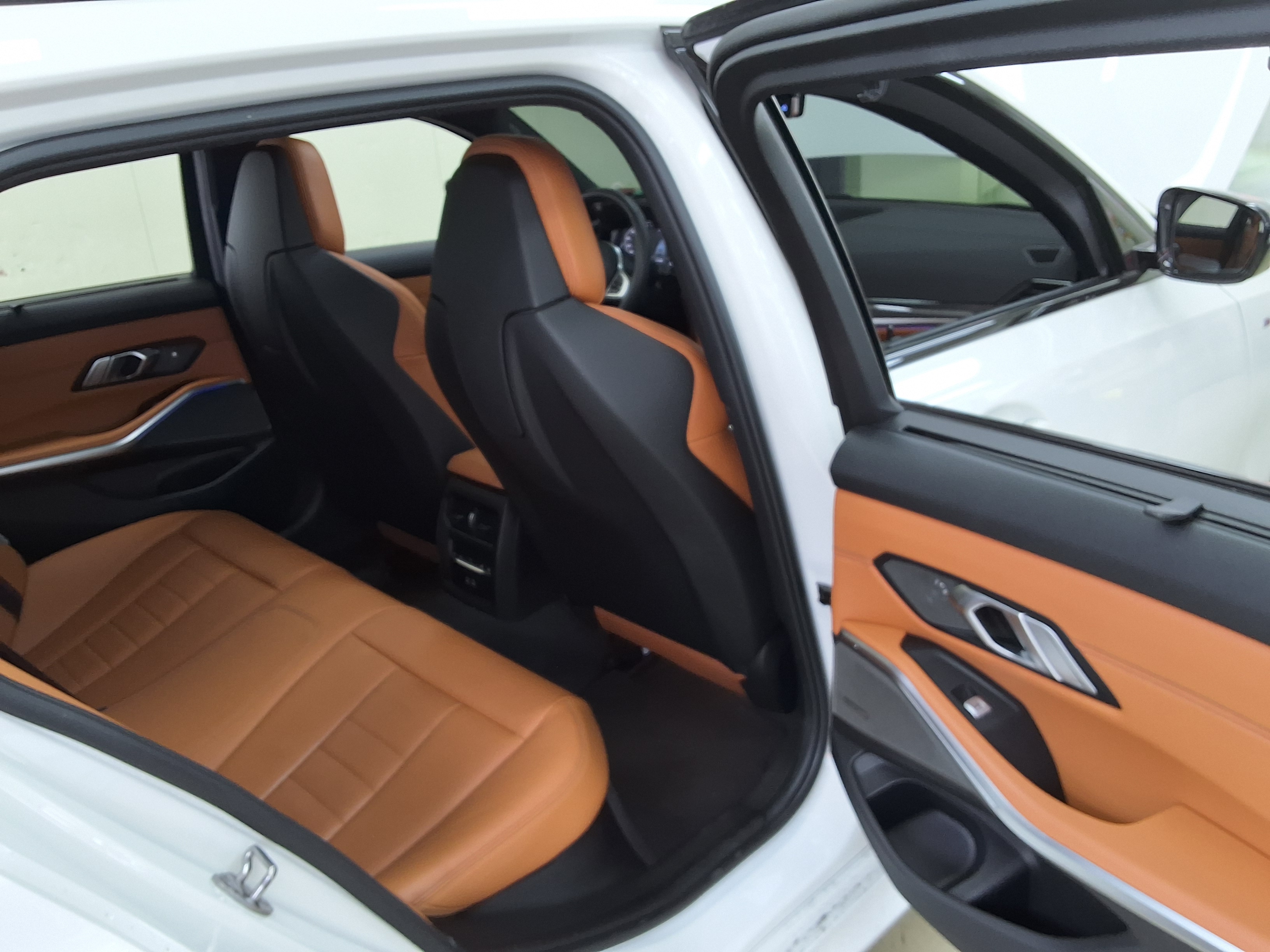 BMW 3 시리즈 - 12