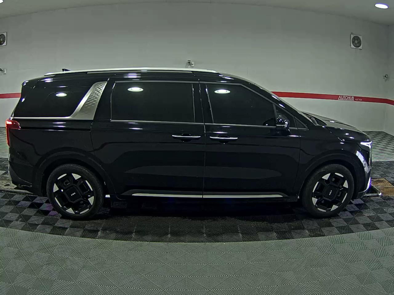 2025 - kia carnival