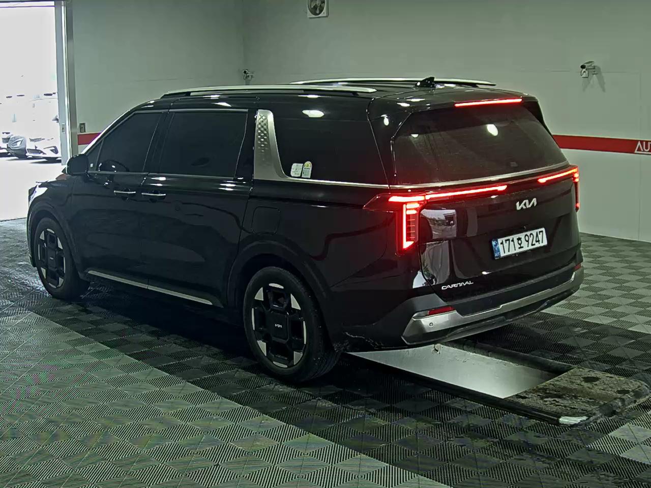 2025 - kia carnival