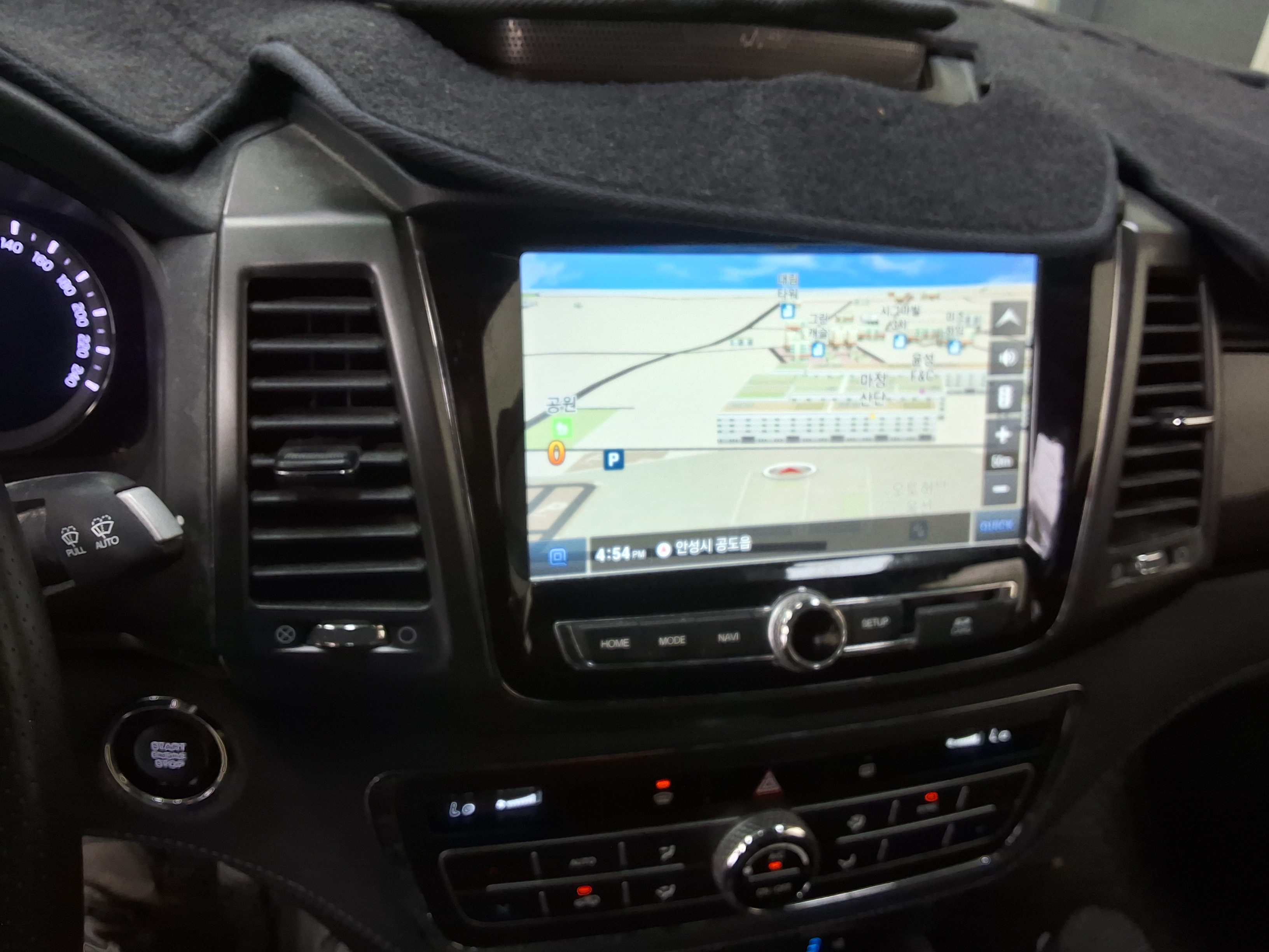 KG Mobility Rexton Sports - 17