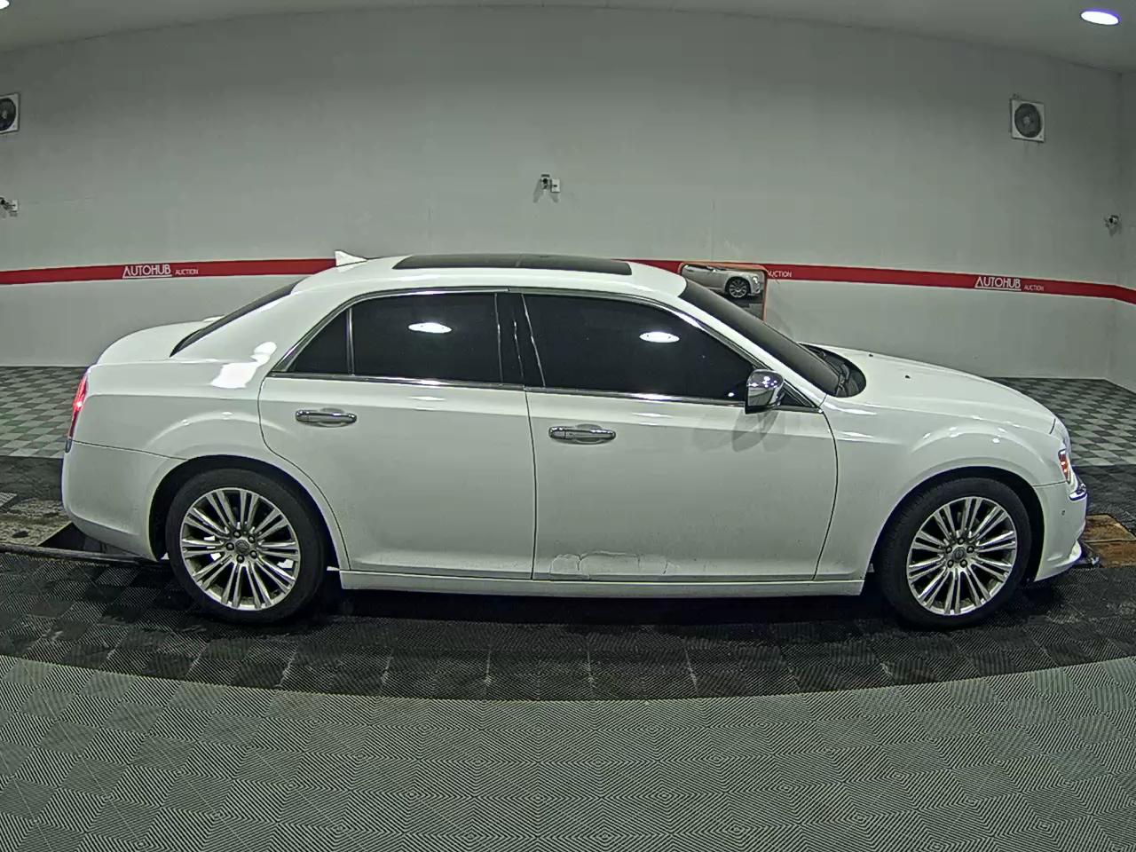 Chrysler 300C - 3