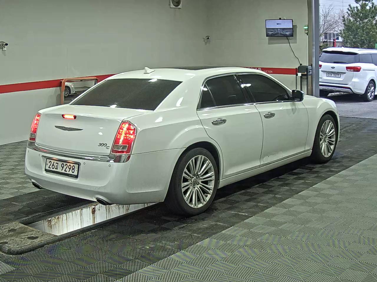 Chrysler 300C - 4