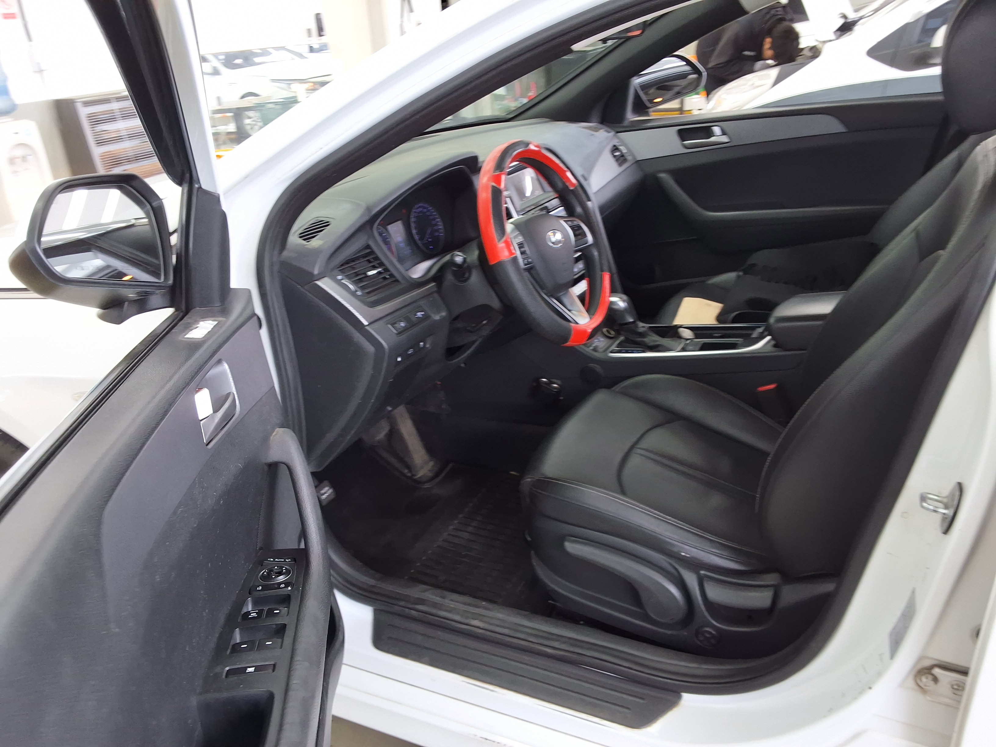 Hyundai Sonata - 9