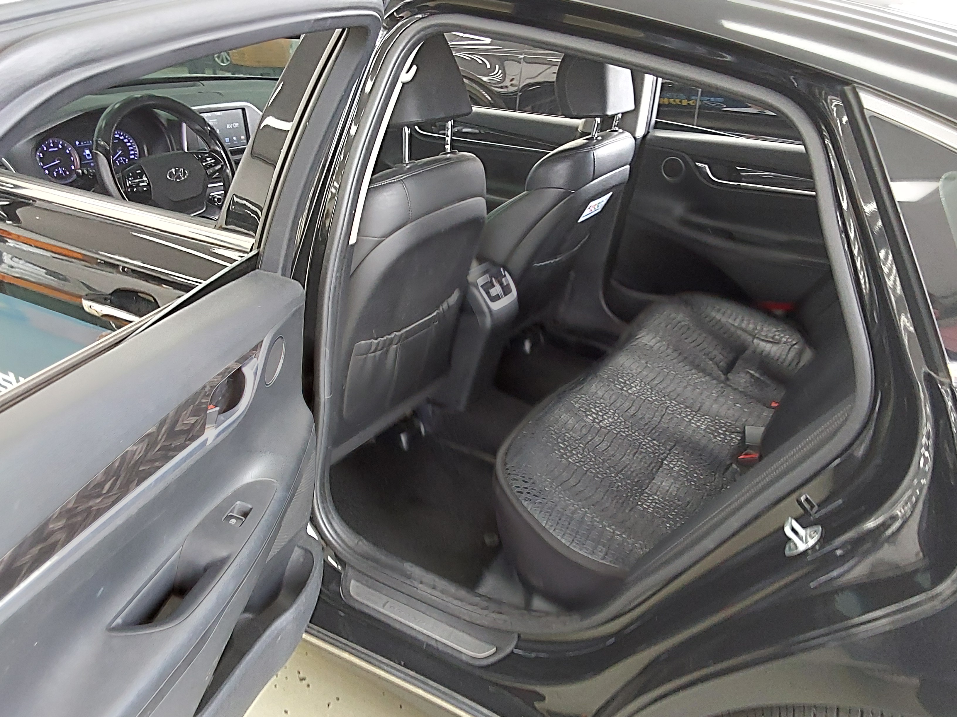 Hyundai Grandeur 2019 - Image 11