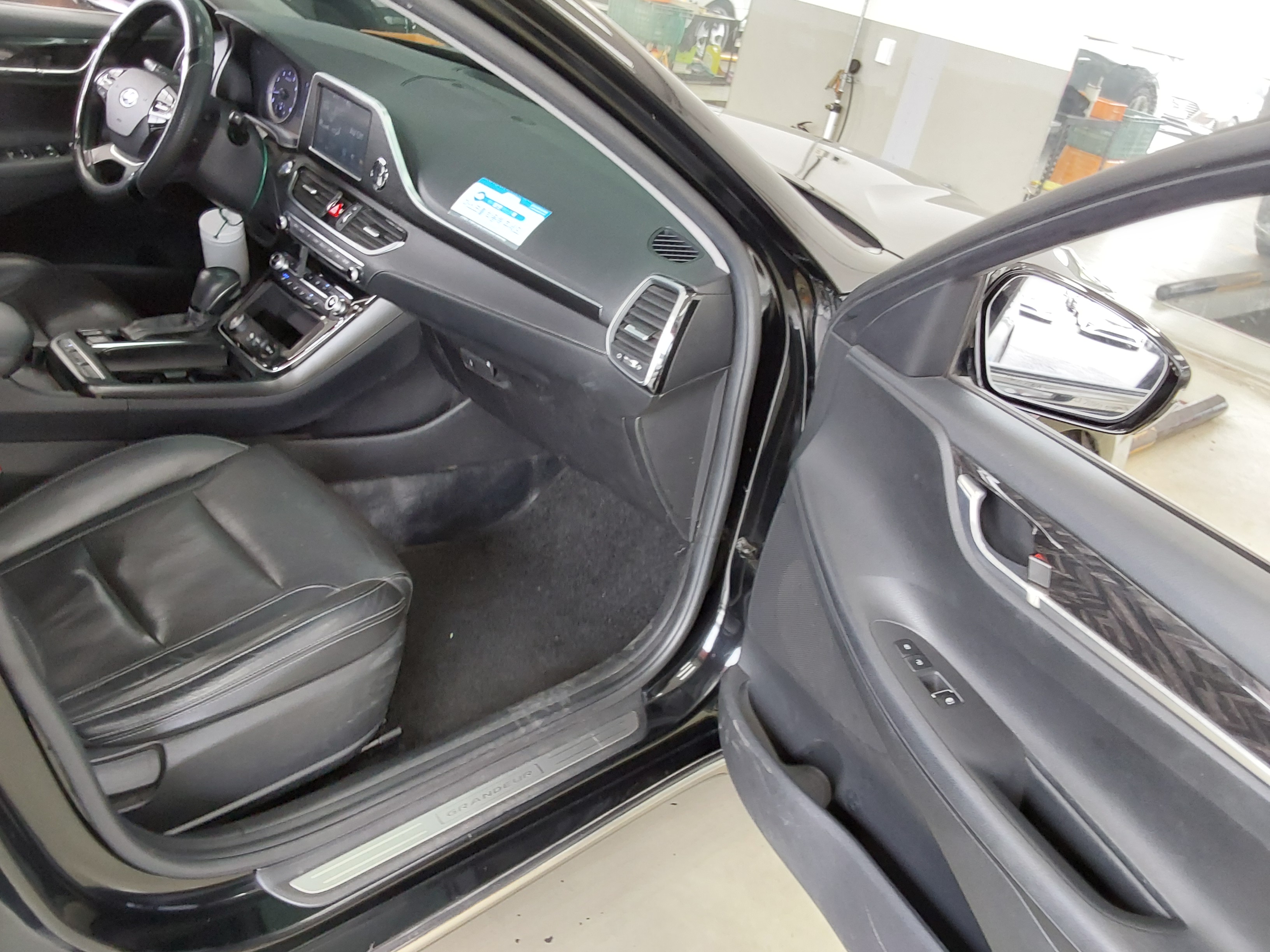 Hyundai Grandeur 2019 - Image 13