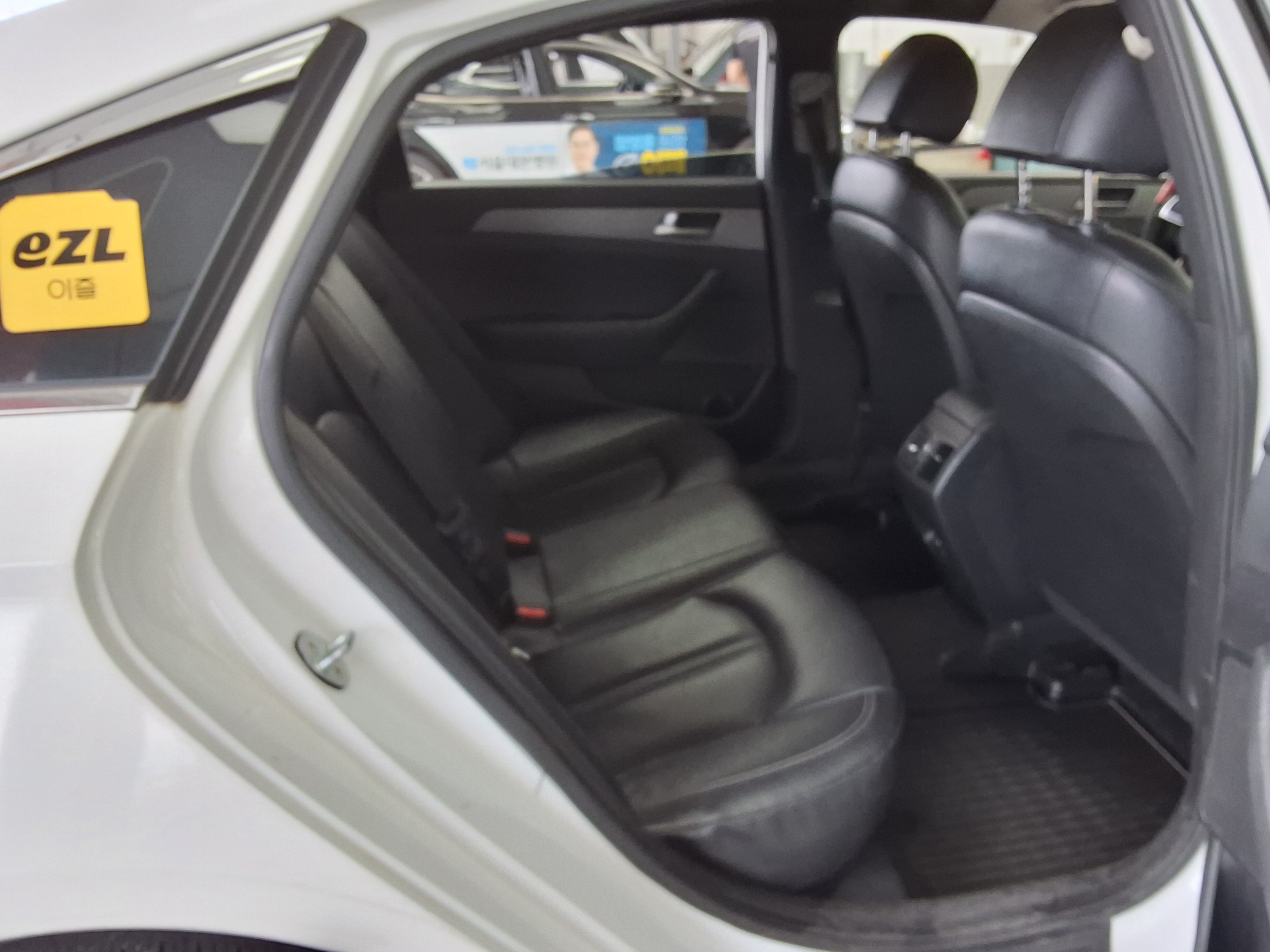 Hyundai Sonata - 12