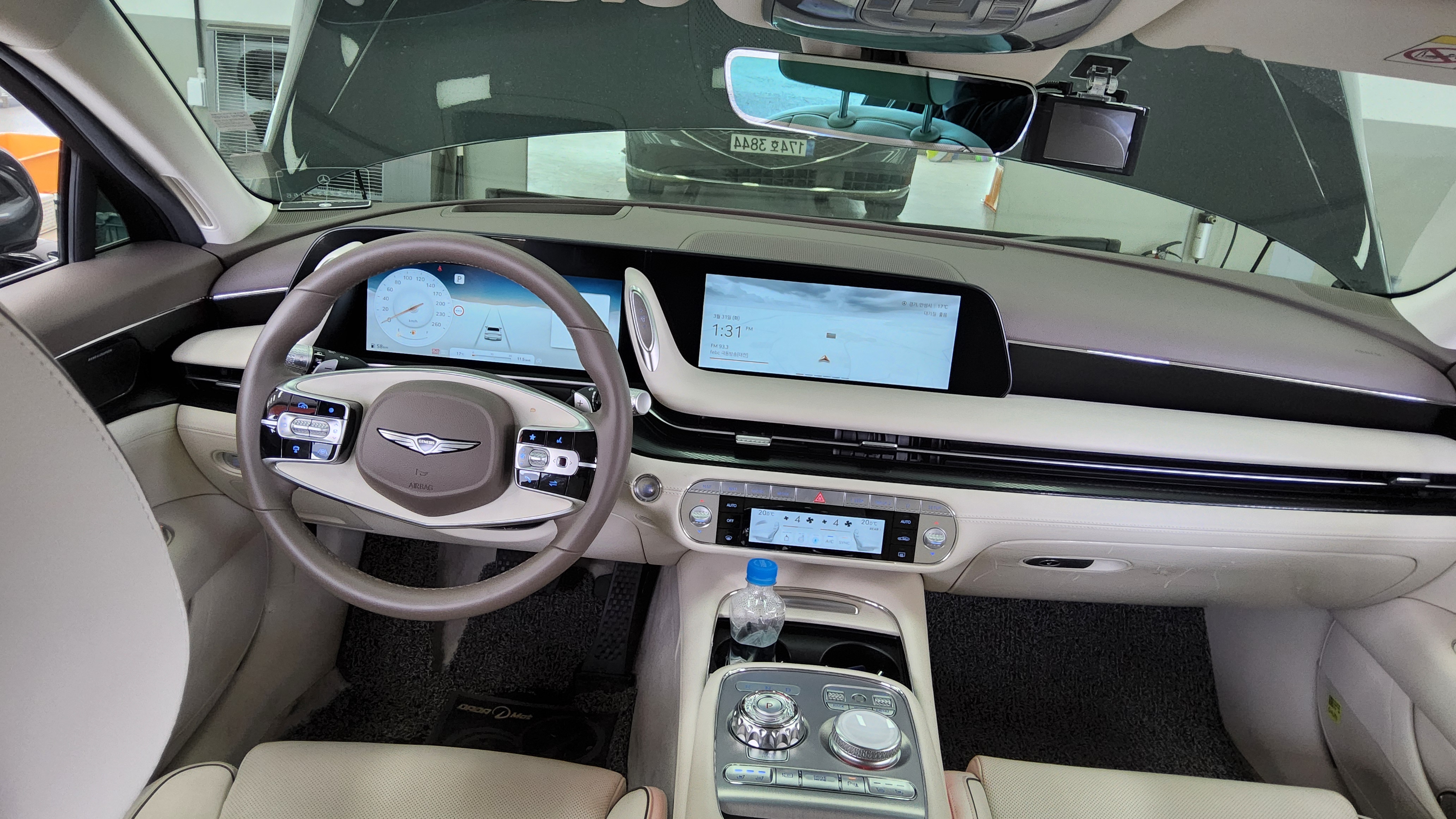 Hyundai Genesis 2023 - Image 10