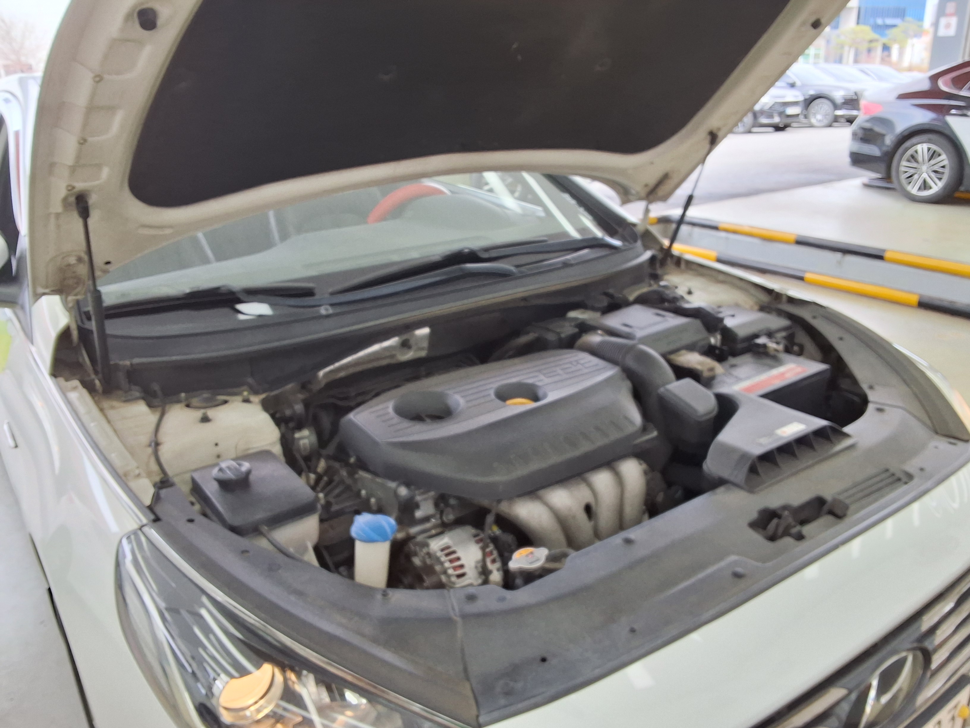 Hyundai Sonata - 16