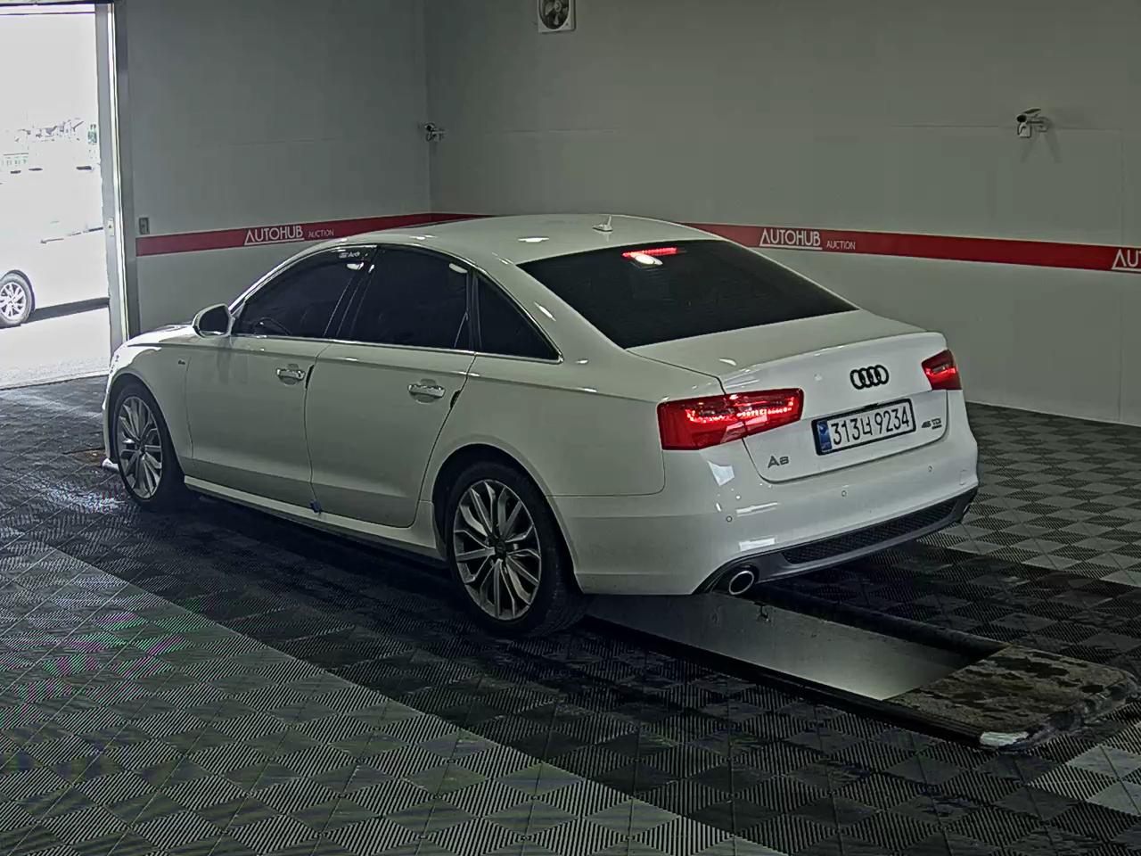 أودي A6 - 5