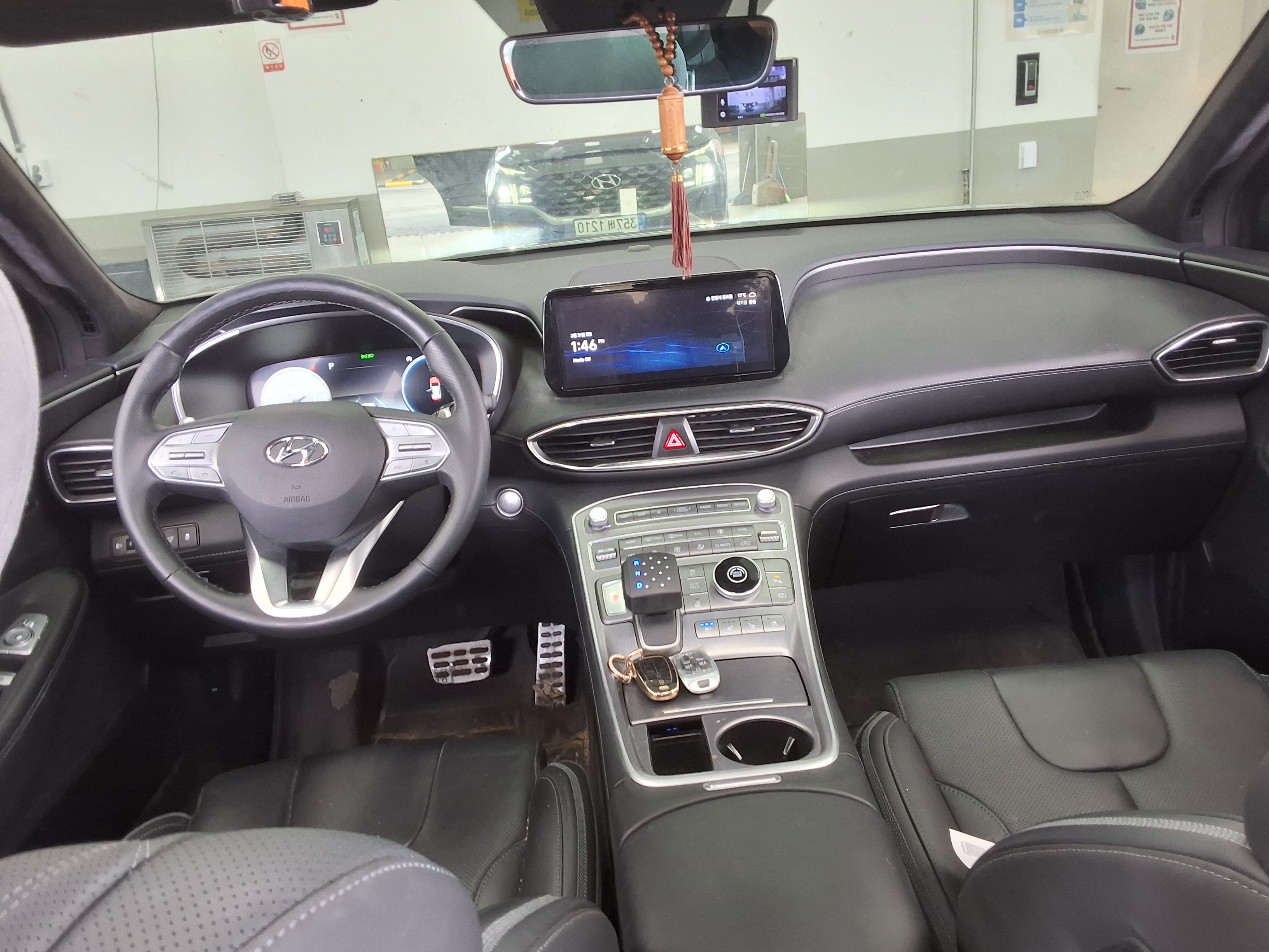 Hyundai Santa Fe 2021 - Image 10