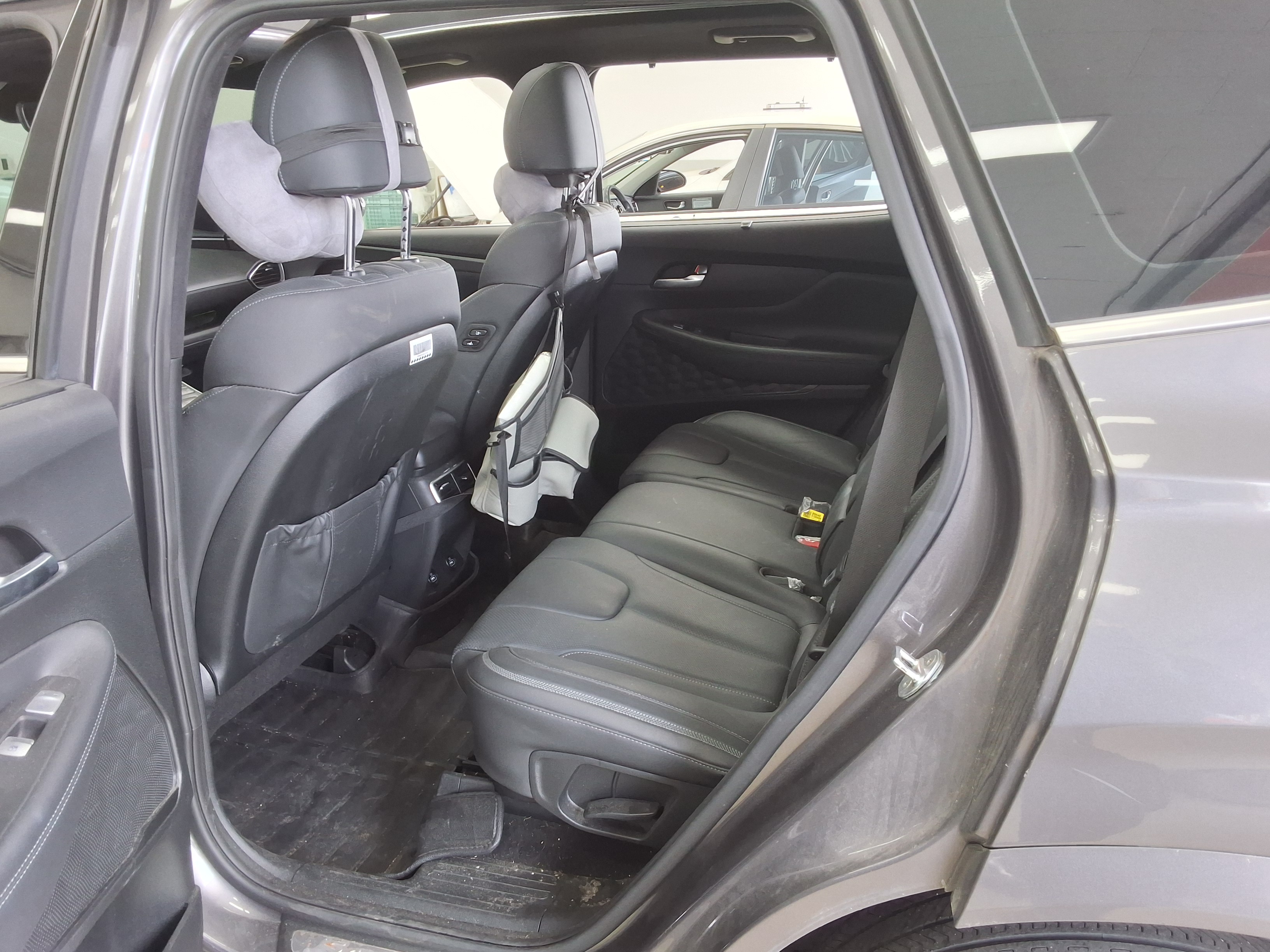 Hyundai Santa Fe 2021 - Image 11
