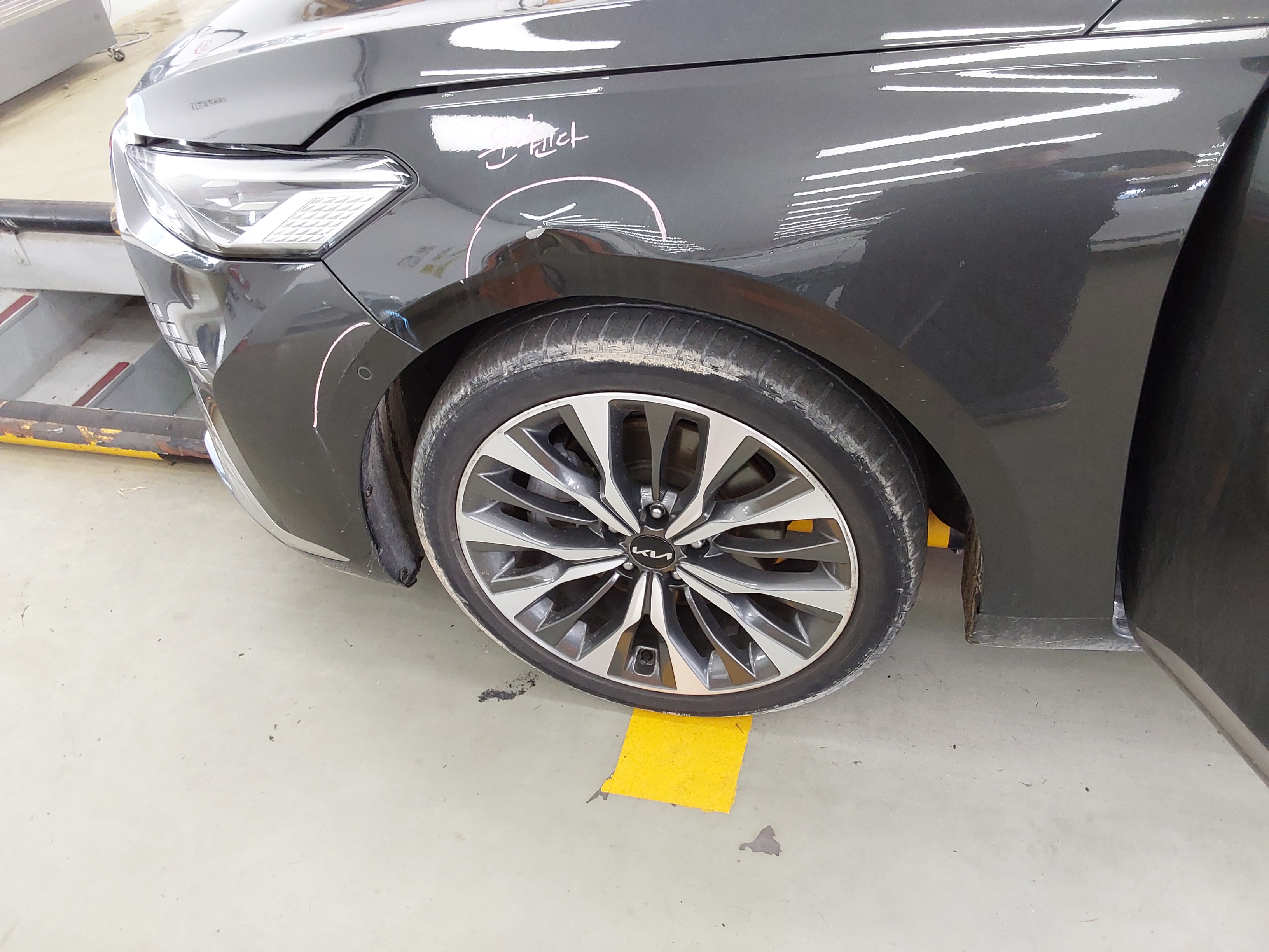 Kia K8 2022 - Image 21