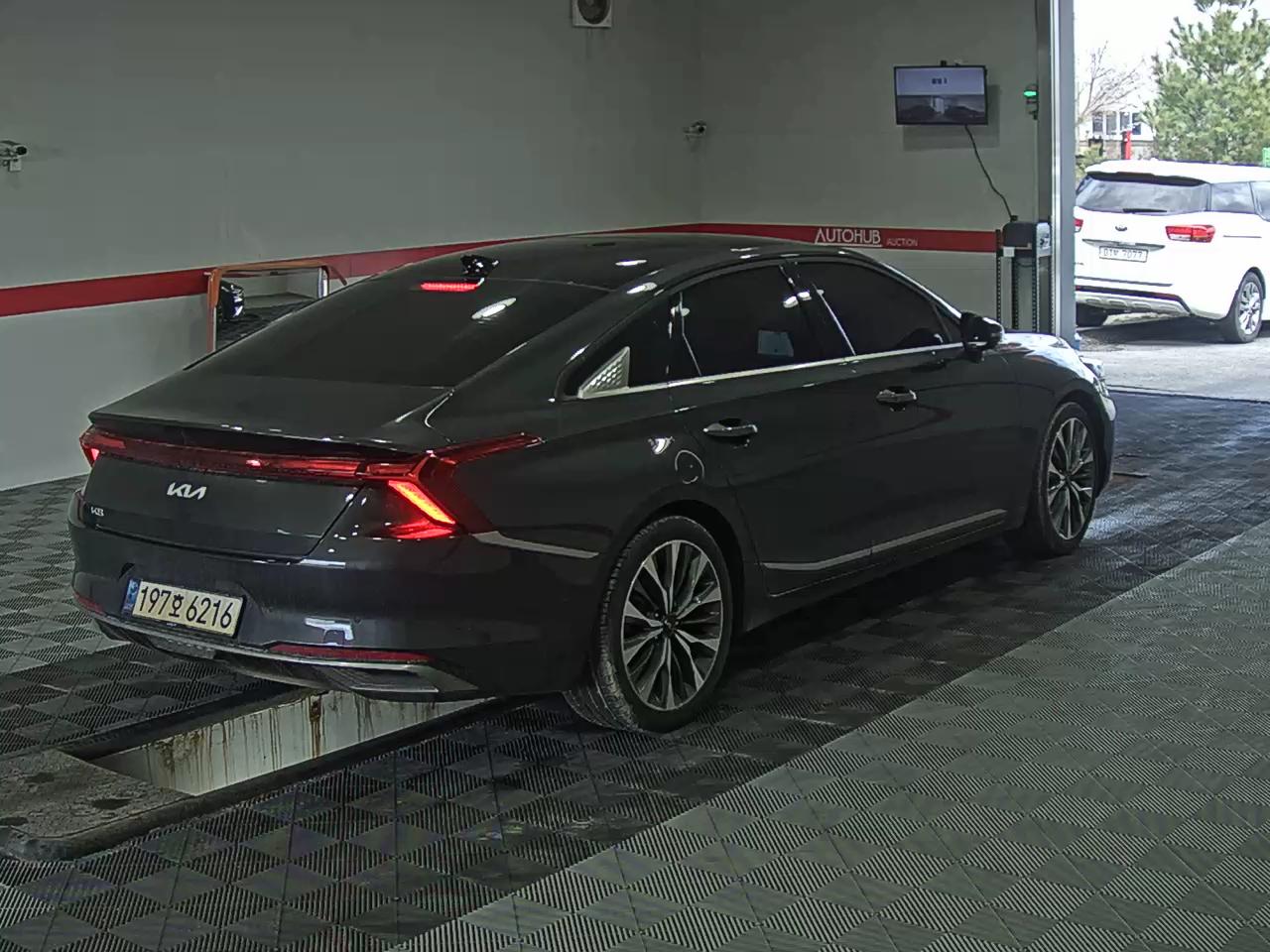 Kia K8 2022 - Image 4