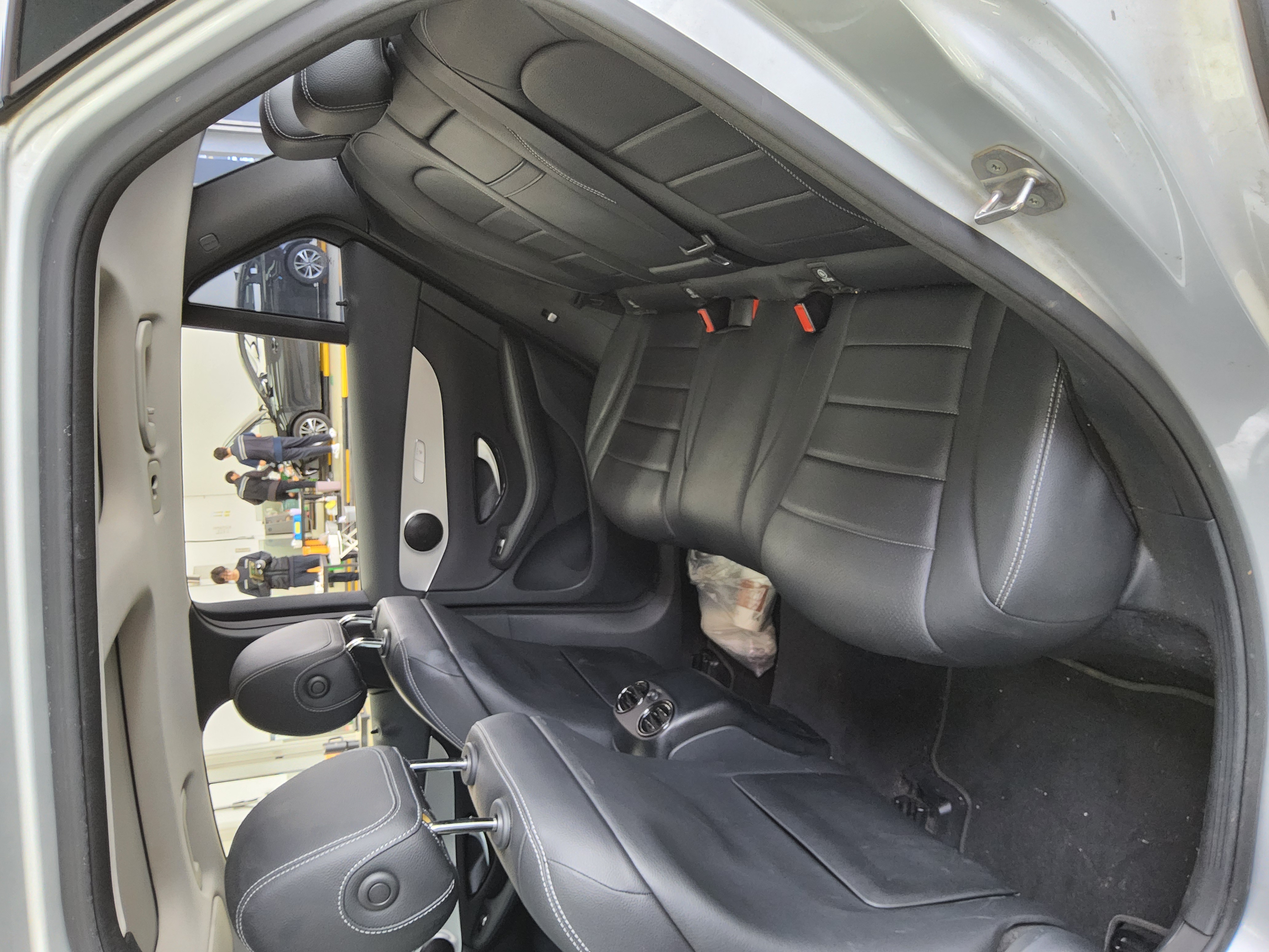 Mercedes-Benz GLC-Class 2017 - Image 11