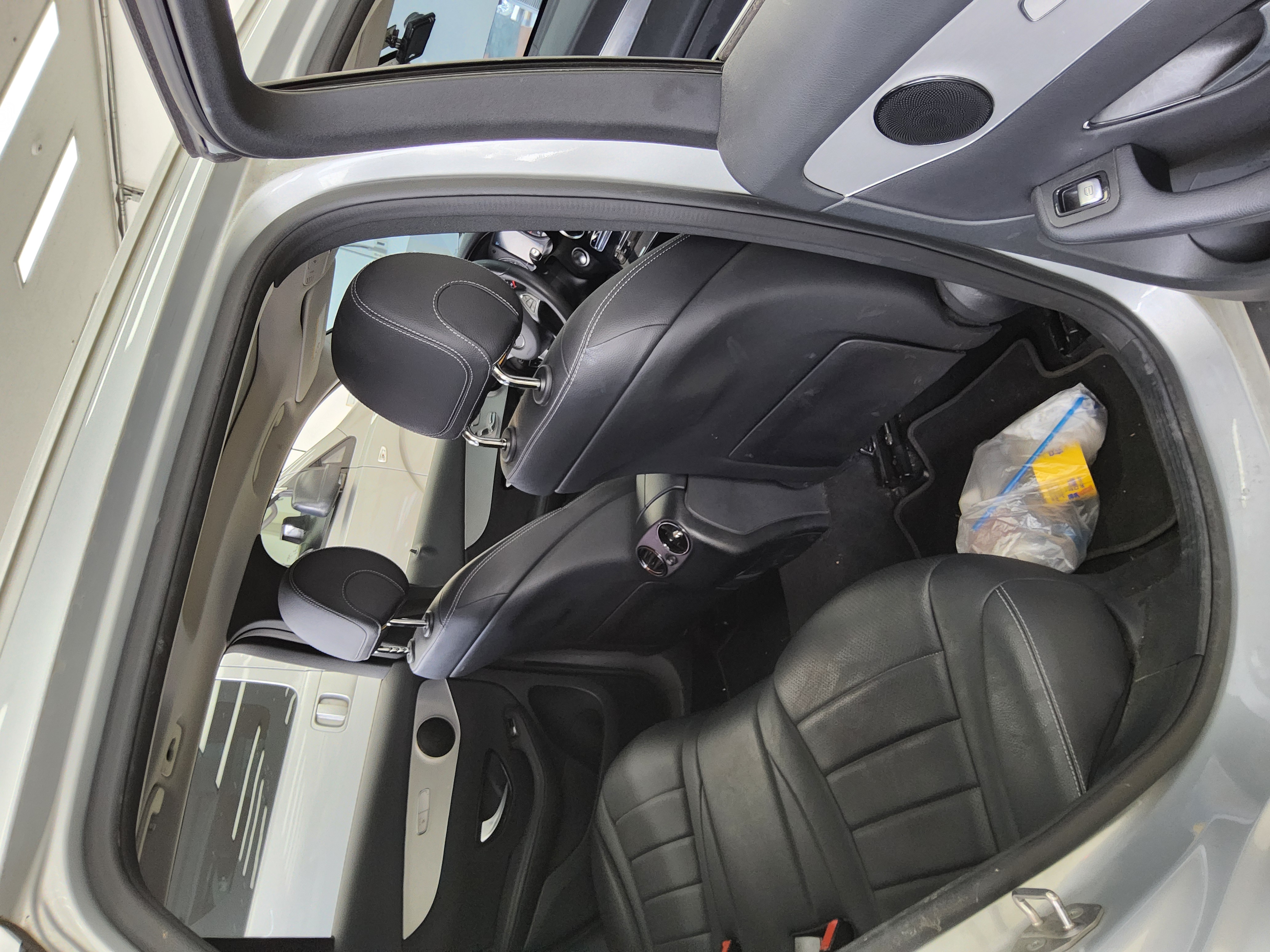 Mercedes-Benz GLC-Class 2017 - Image 12