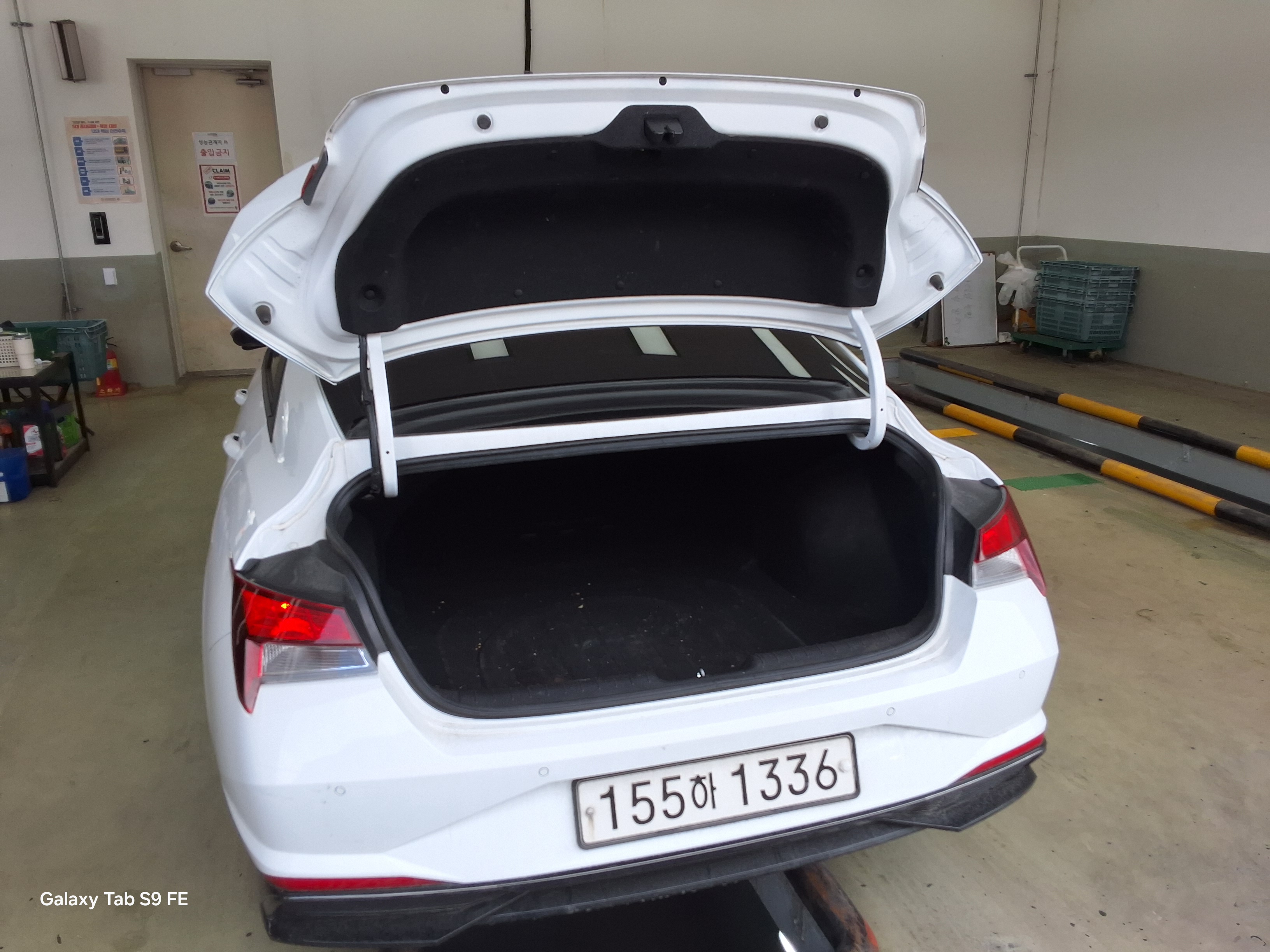 Hyundai Elantra - 14