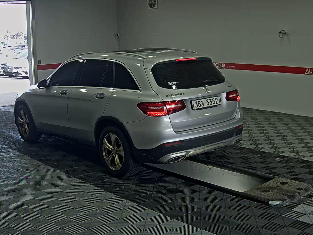 Mercedes-Benz GLC-Class 2017 - Image 5
