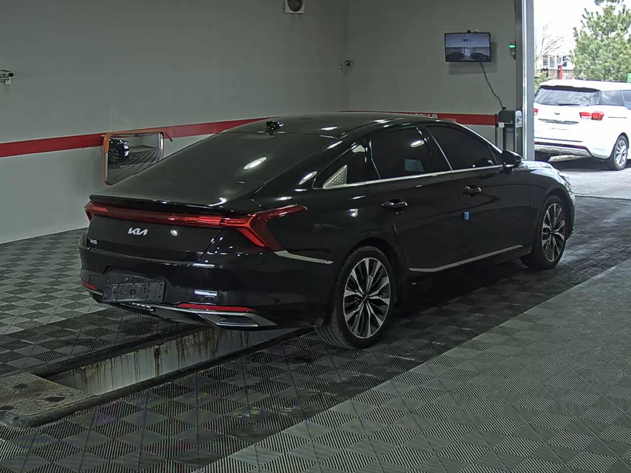 Kia K8 2024 - Image 4