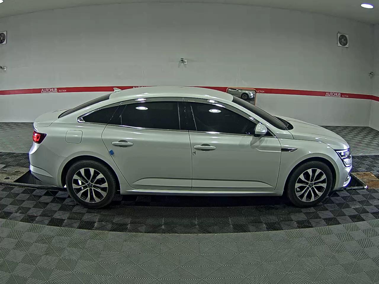 Renault Samsung SM6 2023 - Image 3