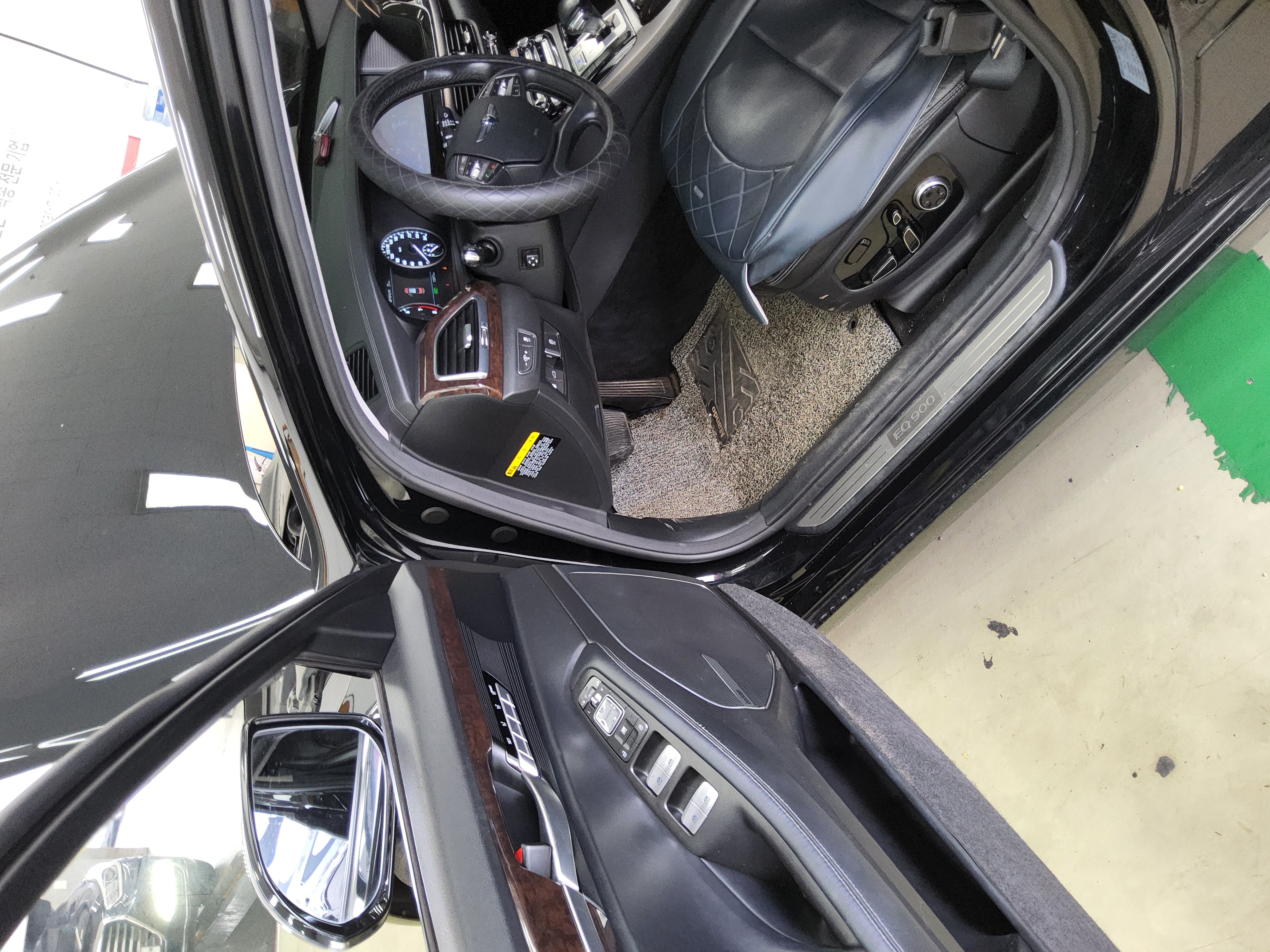 Hyundai Genesis EQ900 2017 - Image 9