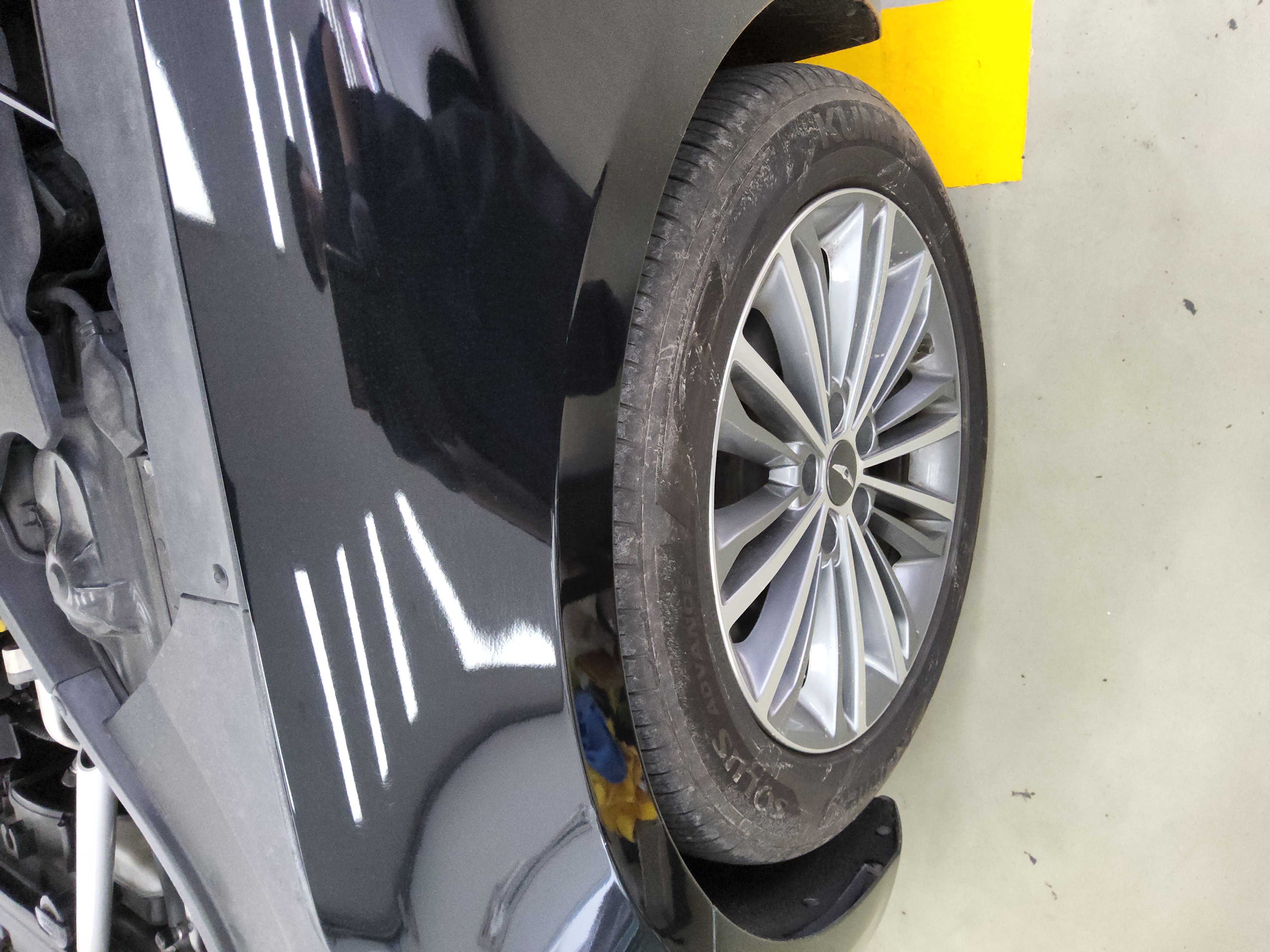Hyundai Genesis EQ900 2017 - Image 18