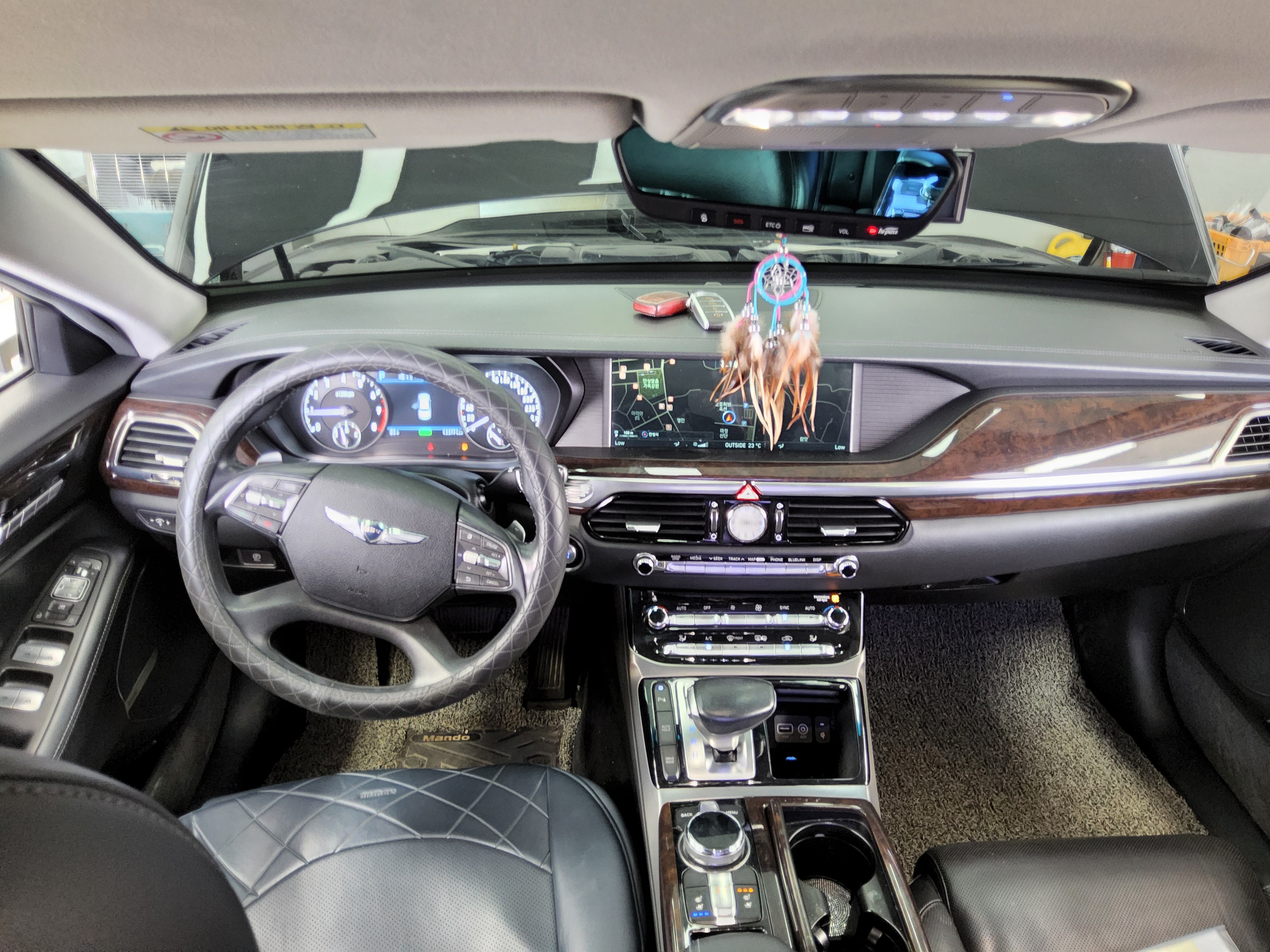 Hyundai Genesis EQ900 2017 - Image 10