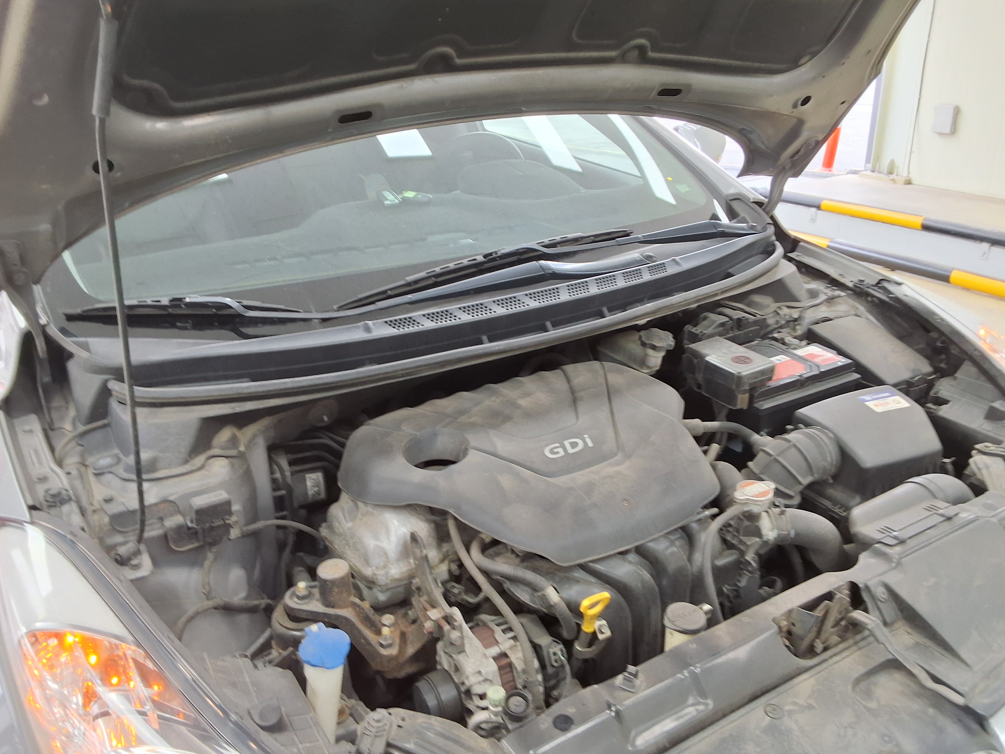 Hyundai Elantra 2011 - Image 17
