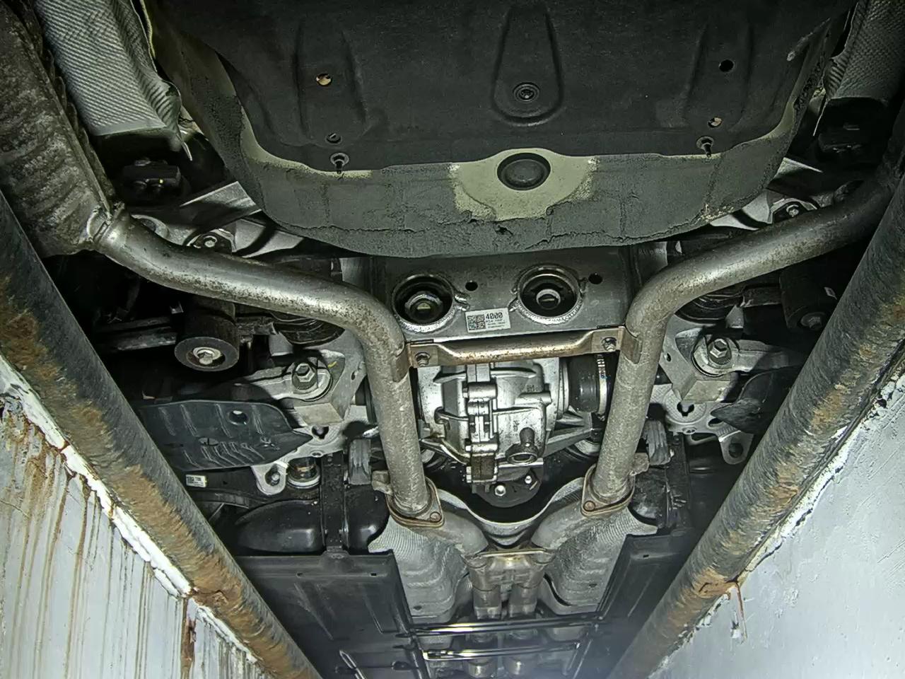 Hyundai Genesis 2023 - Image 7