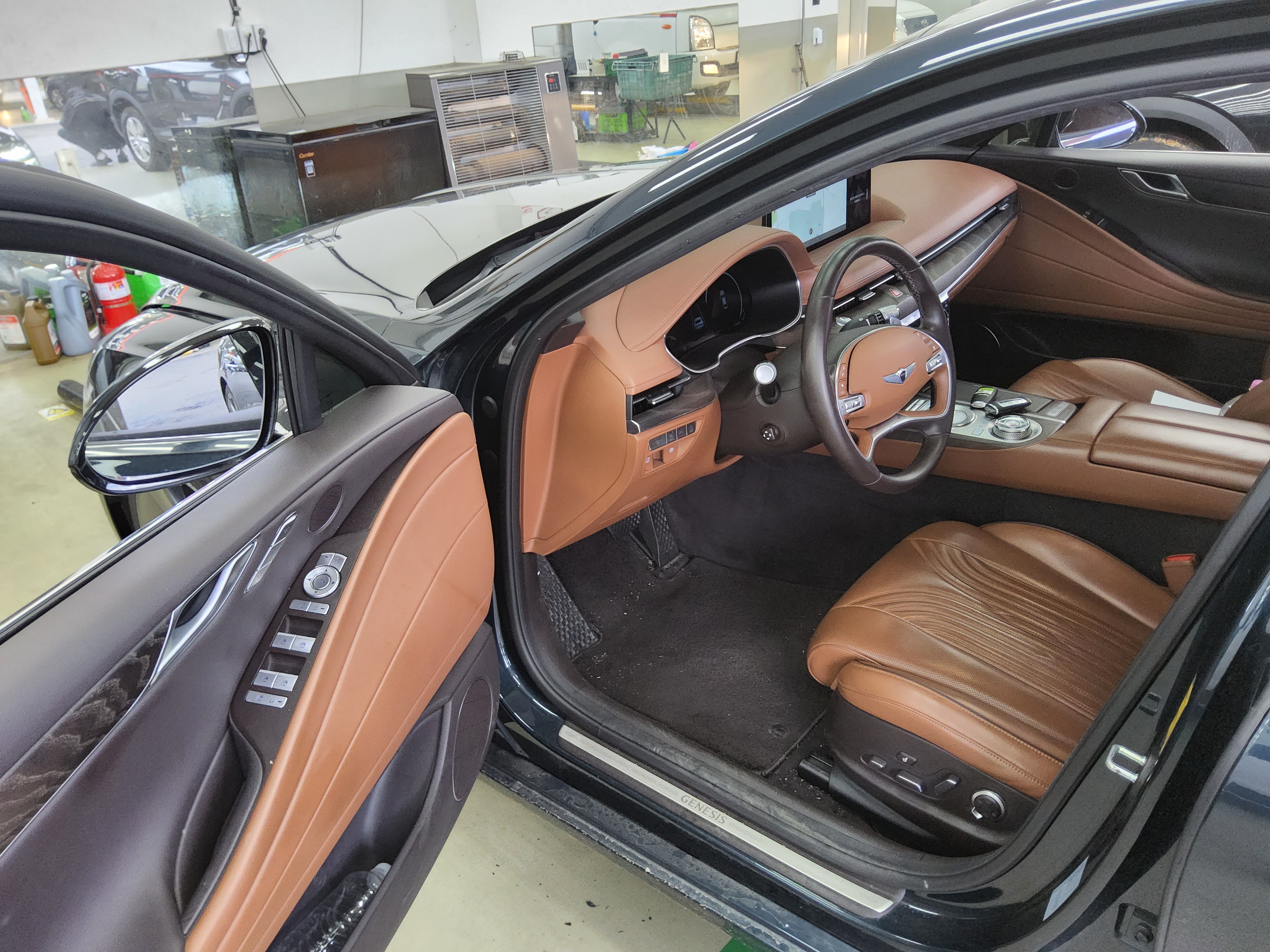 Hyundai Genesis 2021 - Image 9
