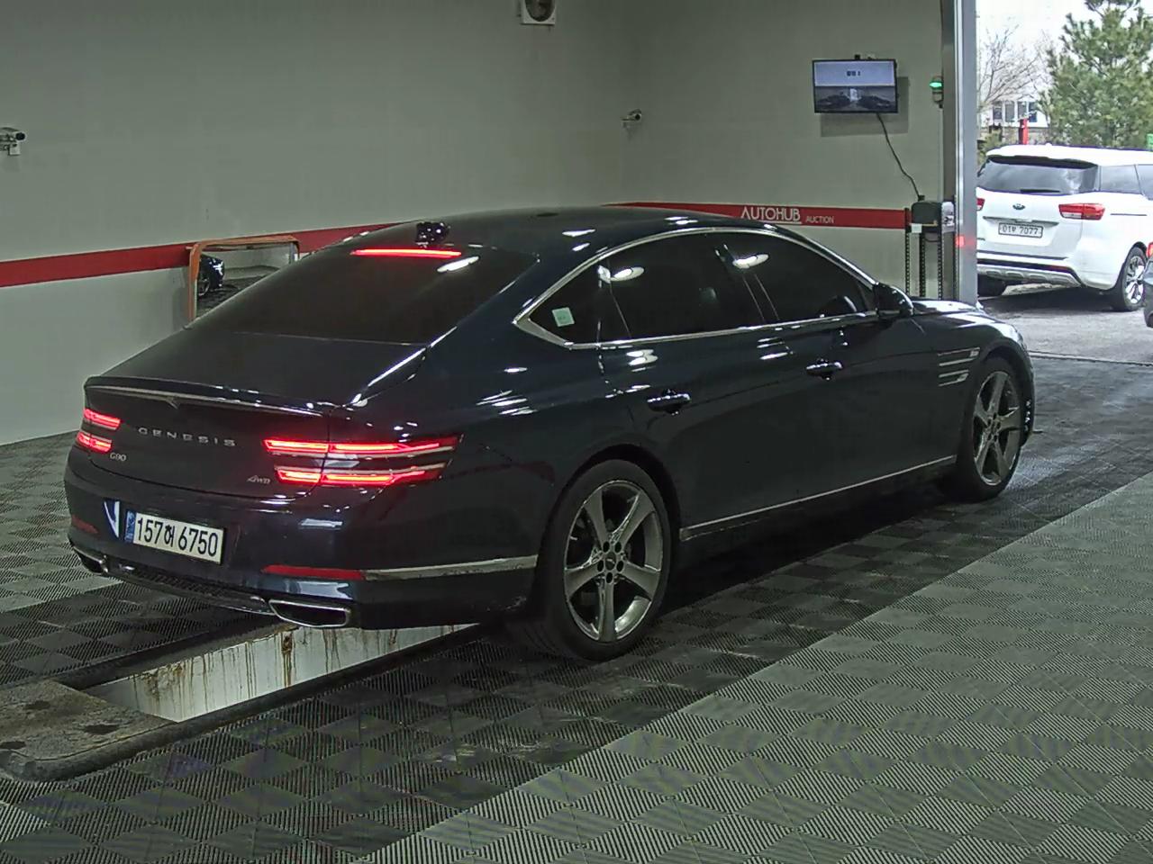 Hyundai Genesis 2021 - Image 4