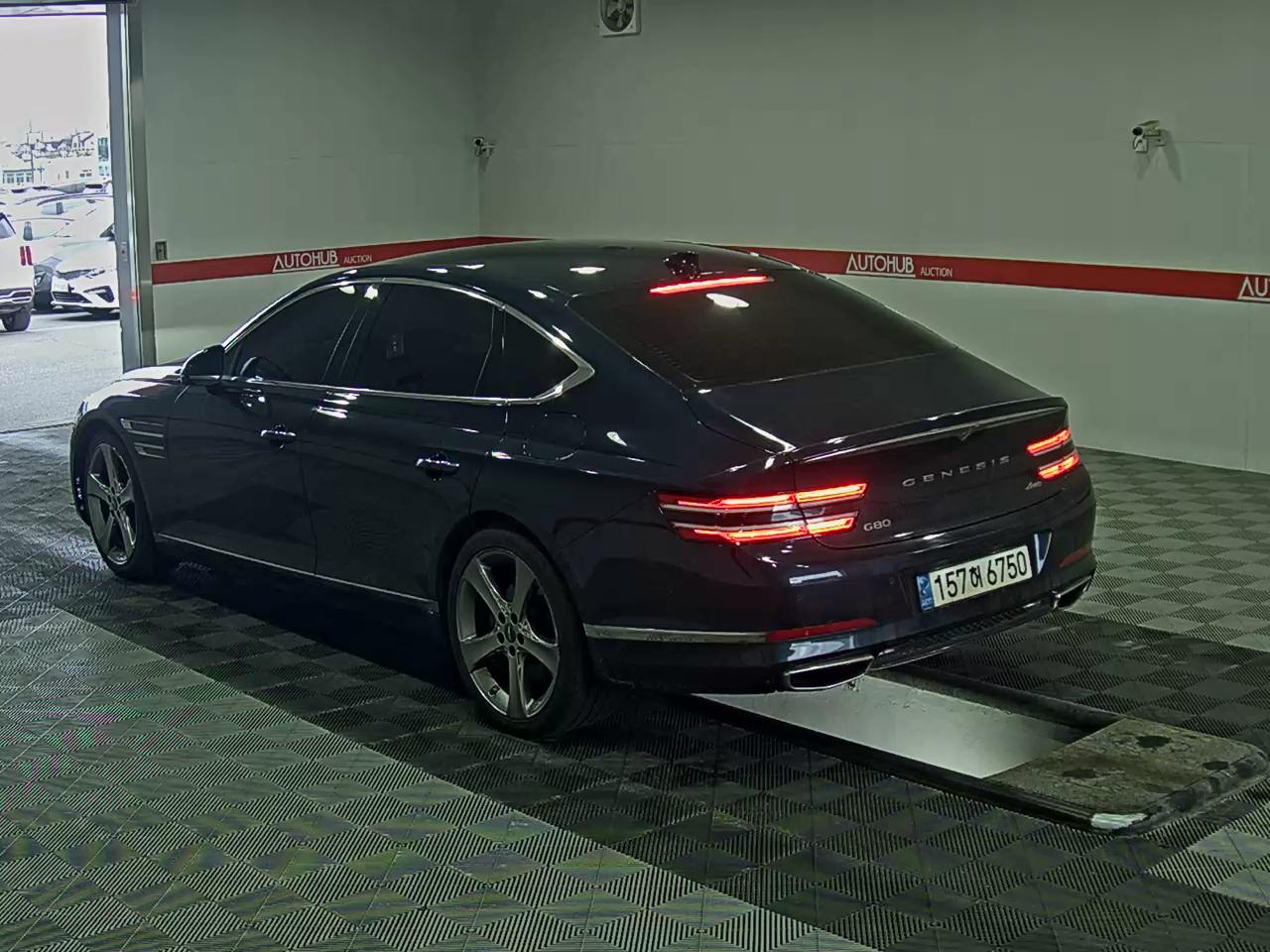 Hyundai Genesis 2021 - Image 5