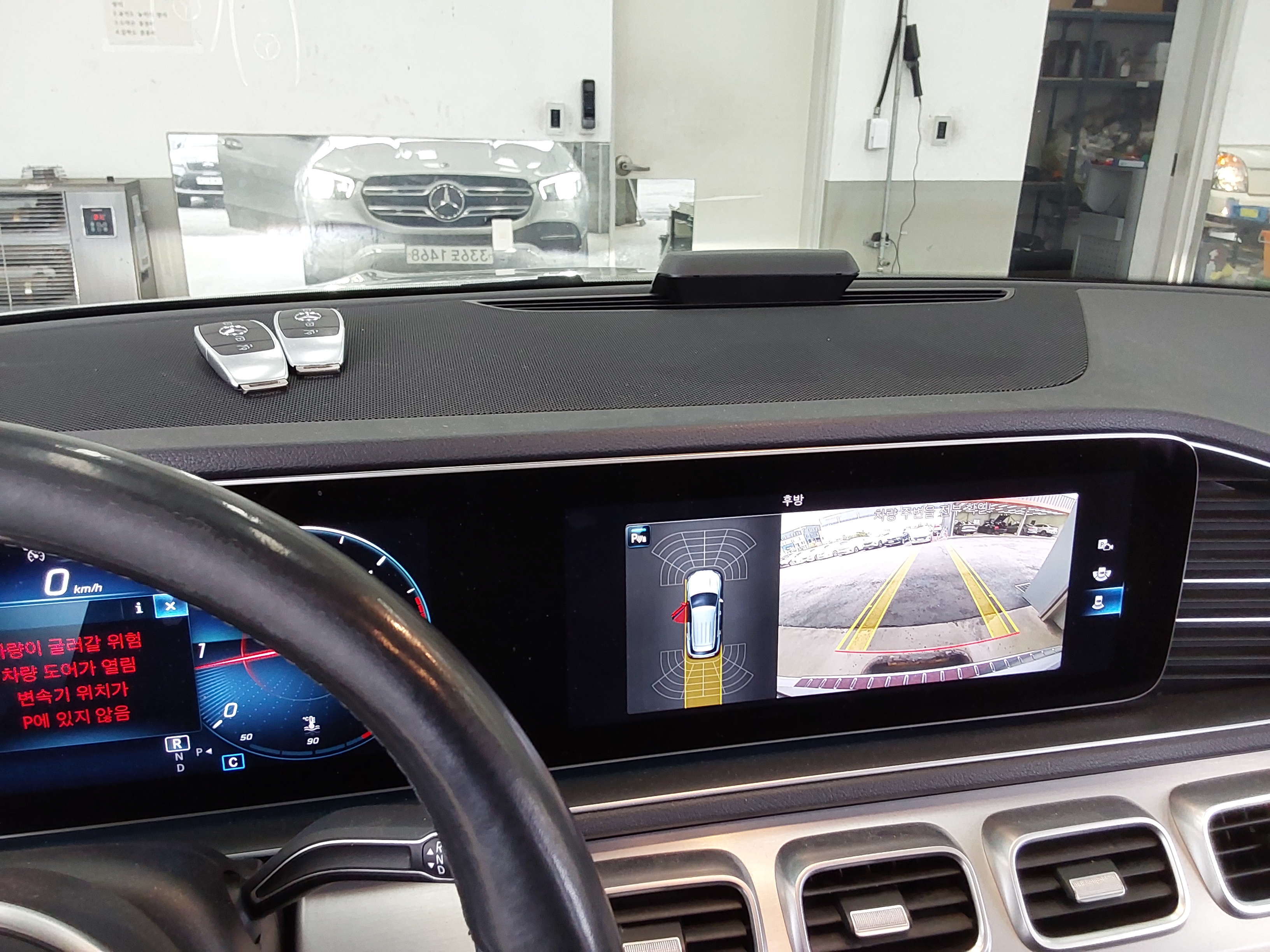 Mercedes-Benz GLE-Class 2019 - Image 16