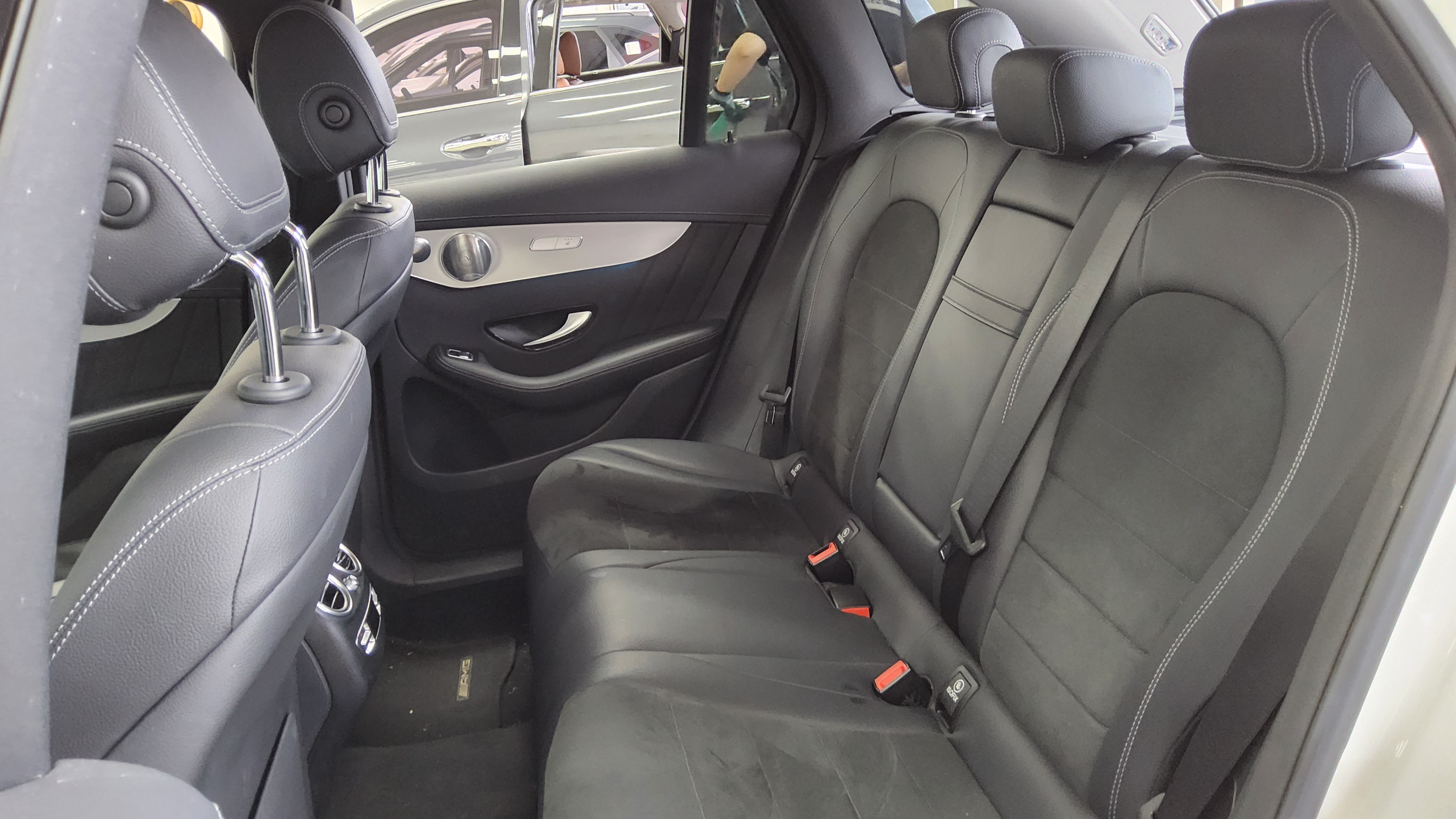 Mercedes-Benz GLC-Class 2019 - Image 11
