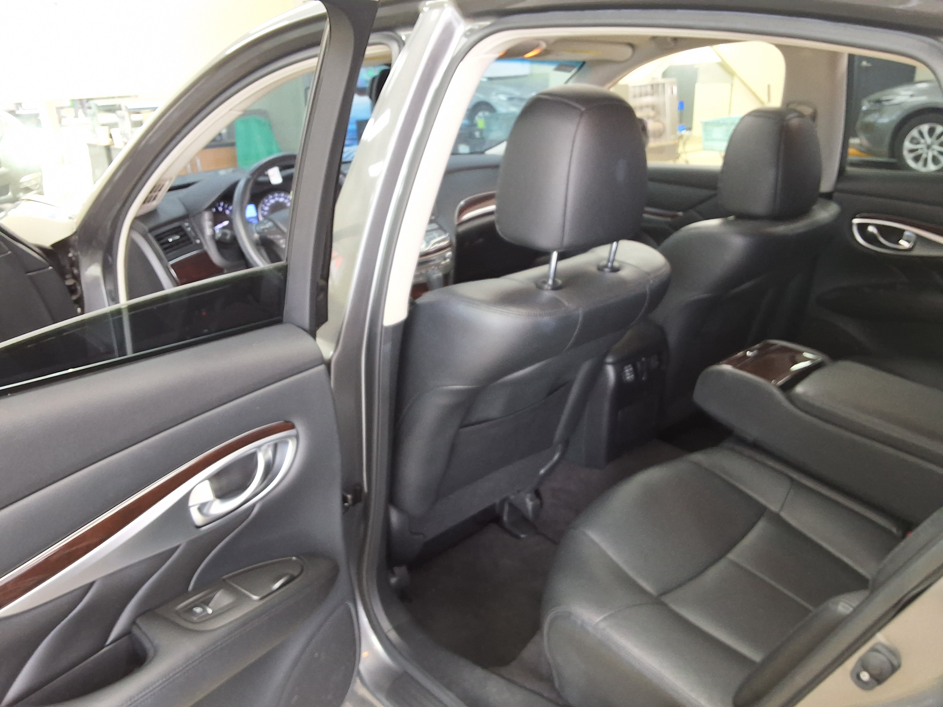 Infiniti Q70 2015 - Image 11
