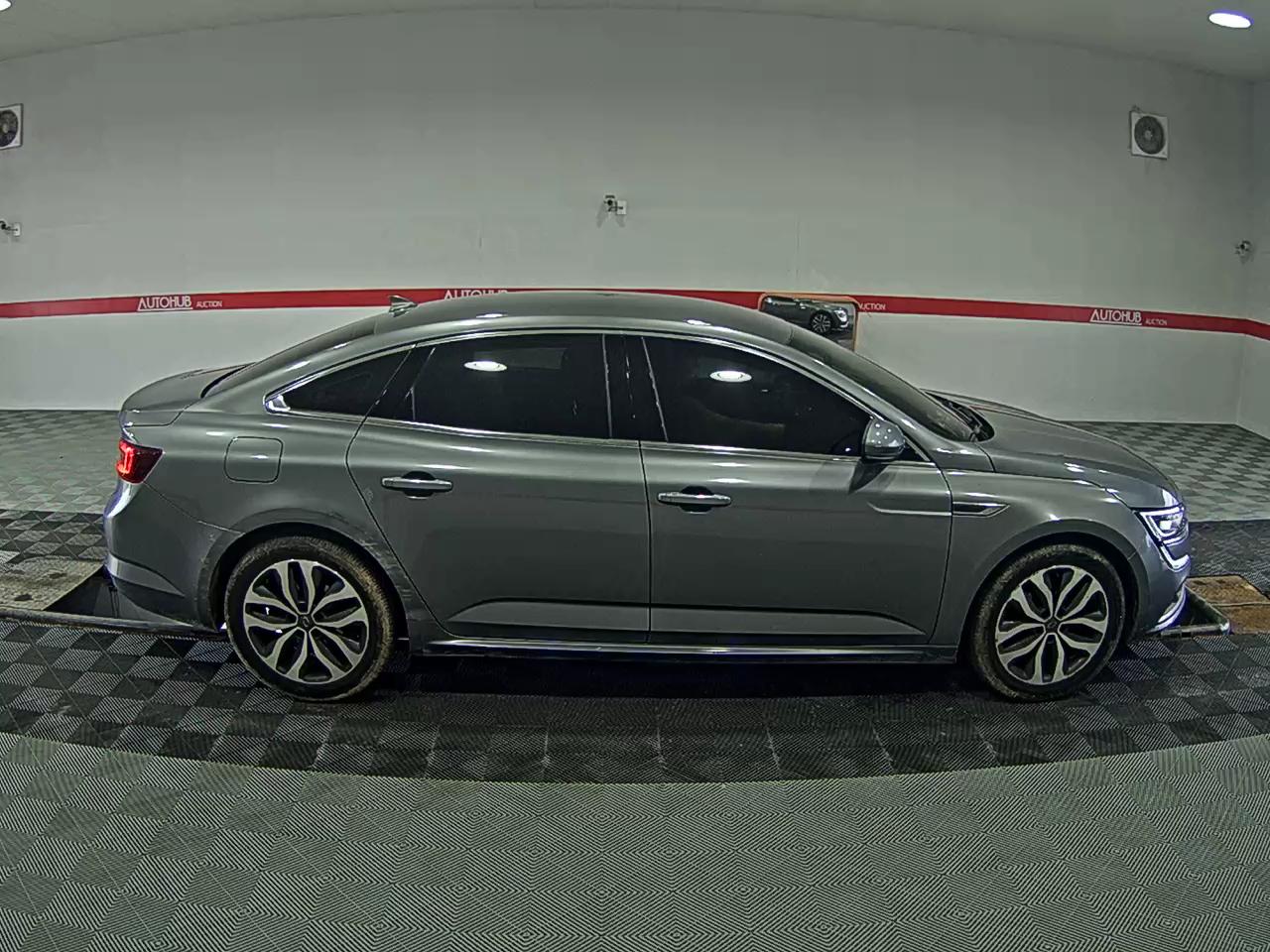 Renault Samsung SM6 2017 - Image 3