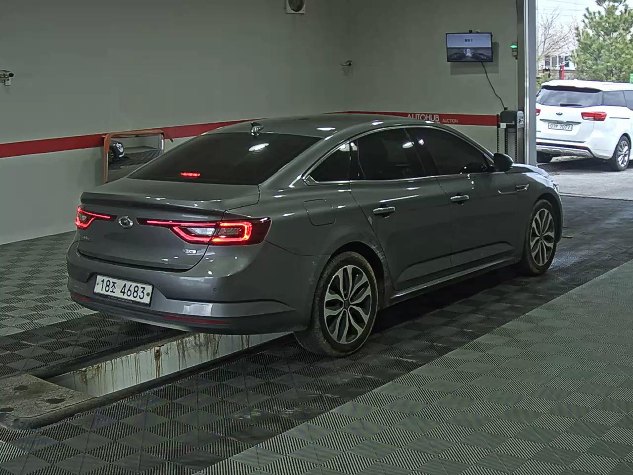 Renault Samsung SM6 2017 - Image 4