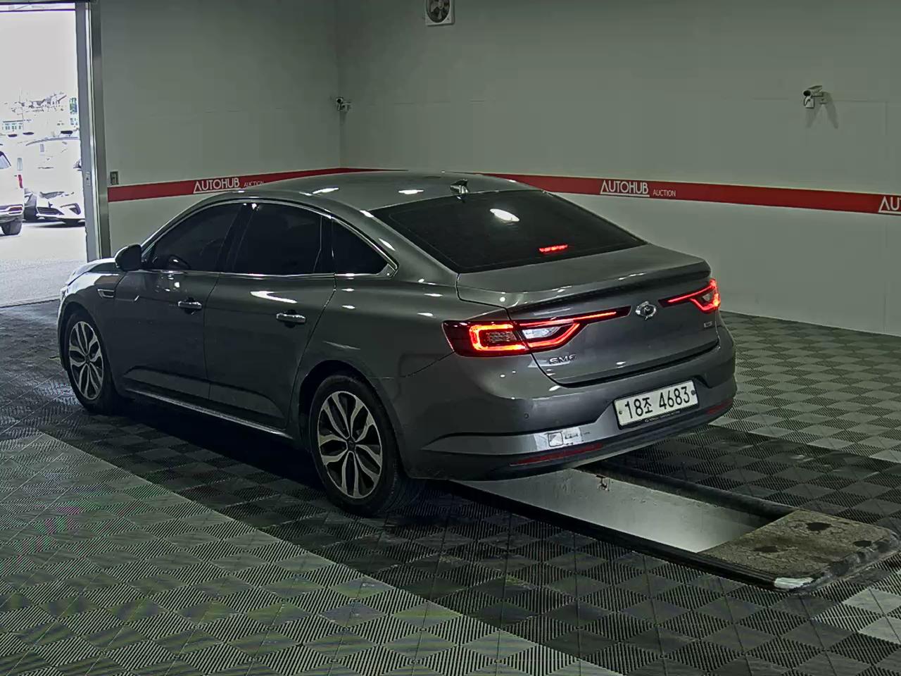 Renault Samsung SM6 2017 - Image 5