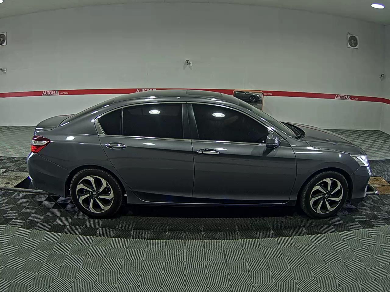 Honda Accord - 3
