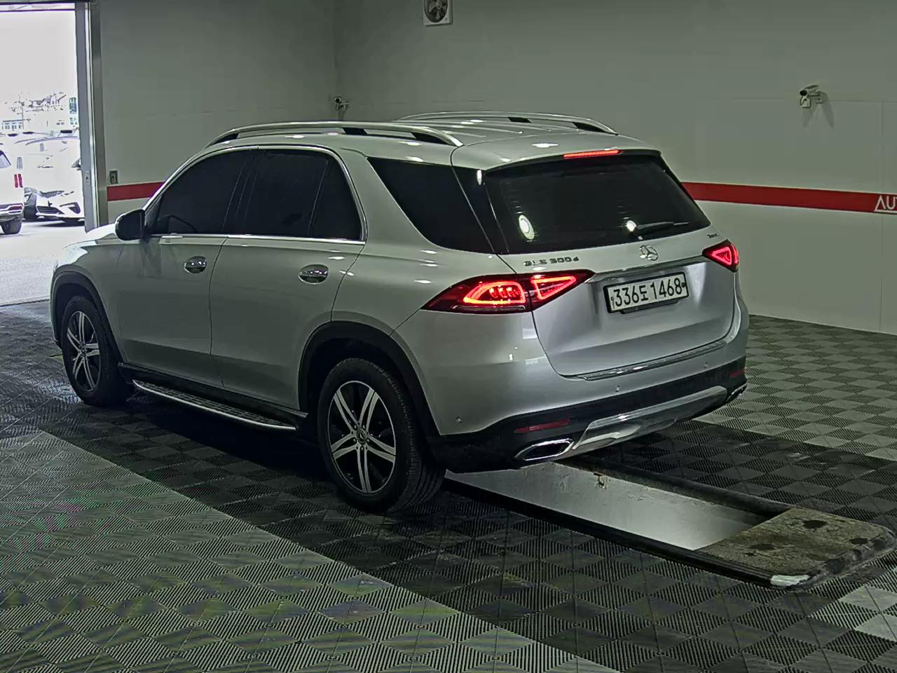Mercedes-Benz GLE-Class 2019 - Image 5
