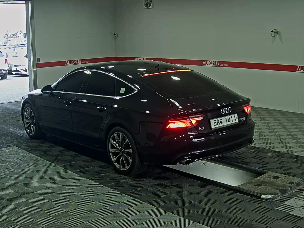 아우디 A7 - 5