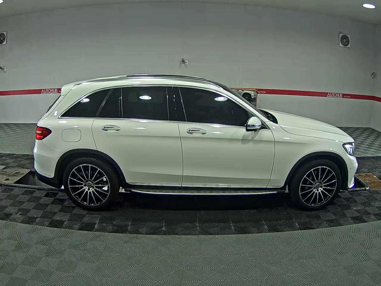 Mercedes-Benz GLC-Class 2019 - Image 3