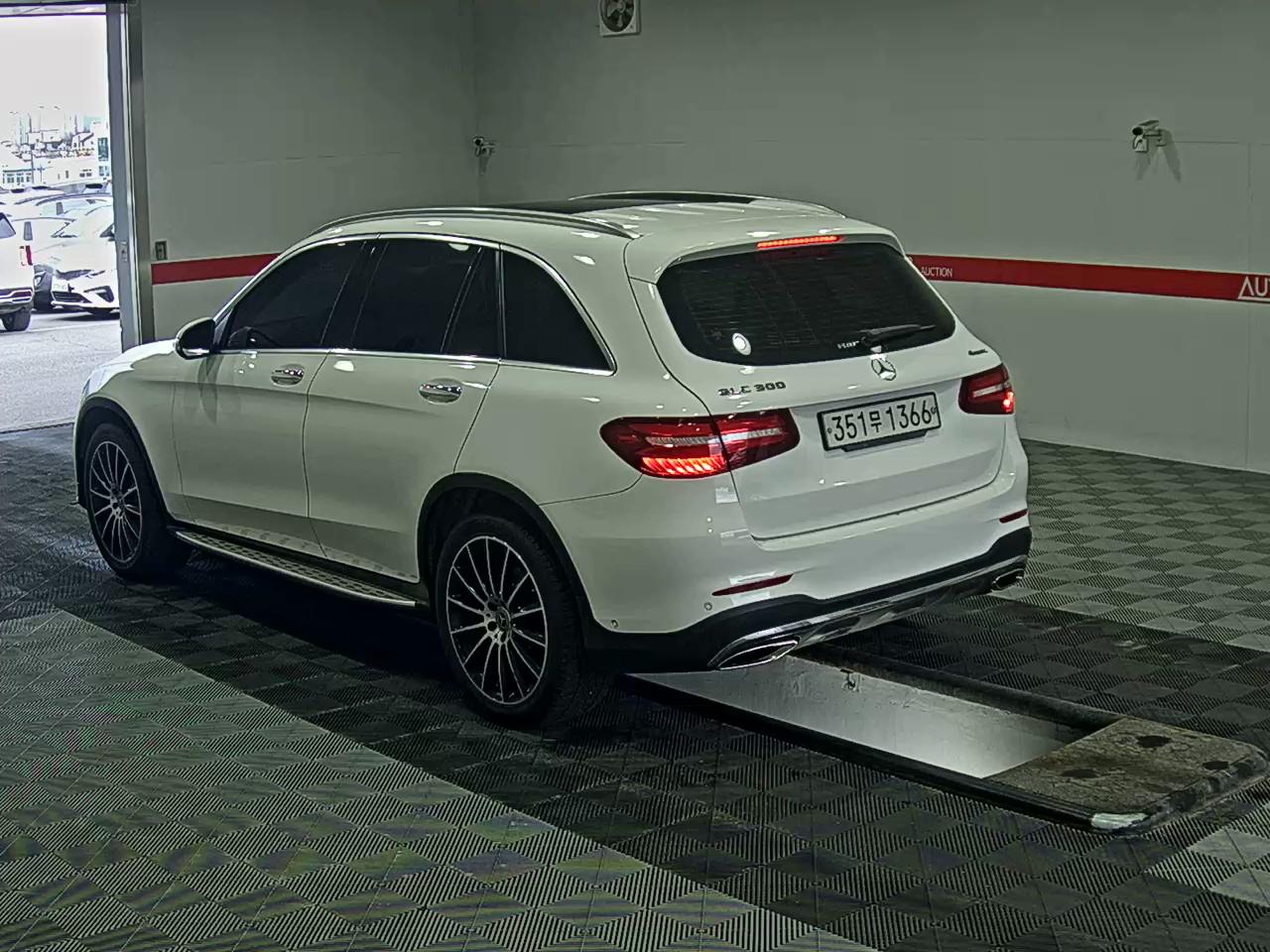 Mercedes-Benz GLC-Class 2019 - Image 5