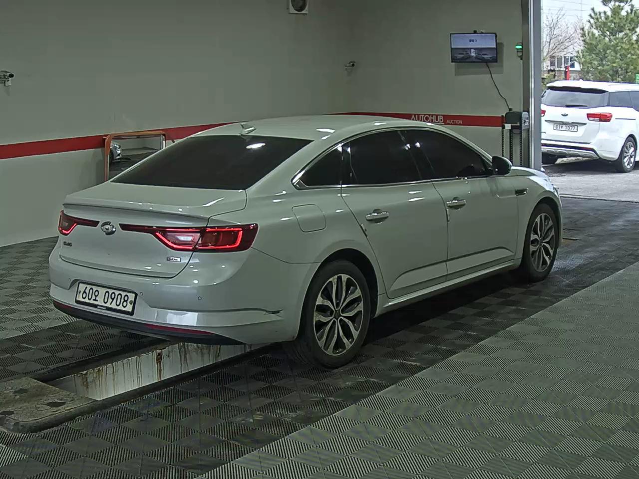 Renault Samsung SM6 - 4