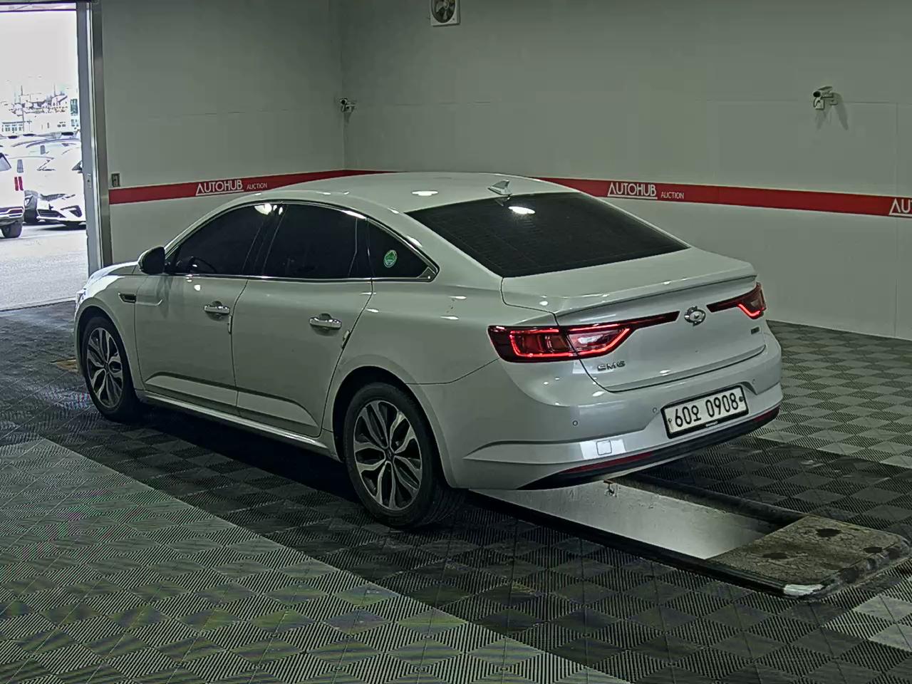 Renault Samsung SM6 - 5