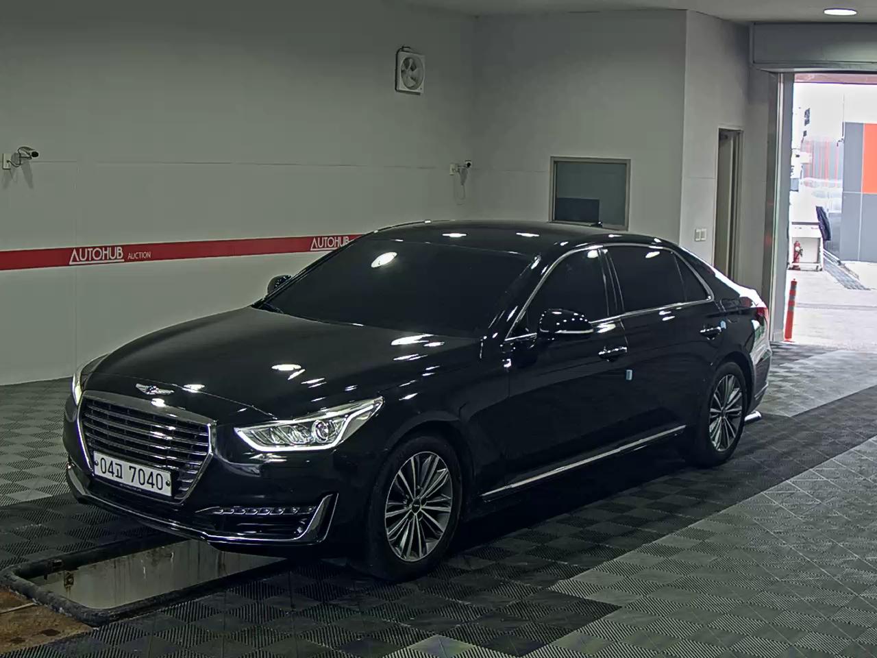 Hyundai Genesis EQ900