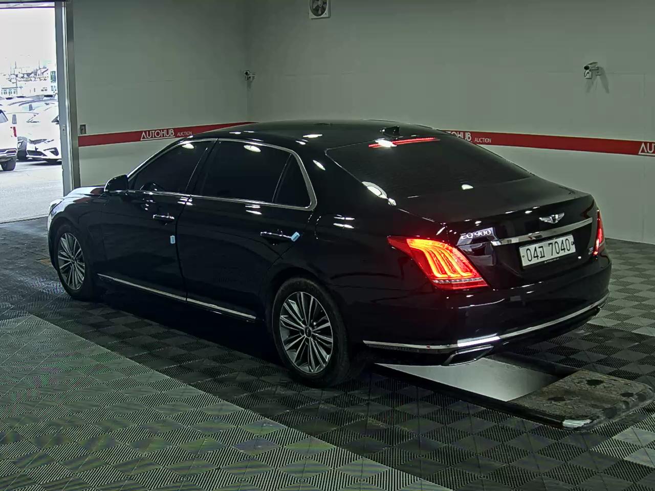 Hyundai Genesis EQ900 2017 - Image 5