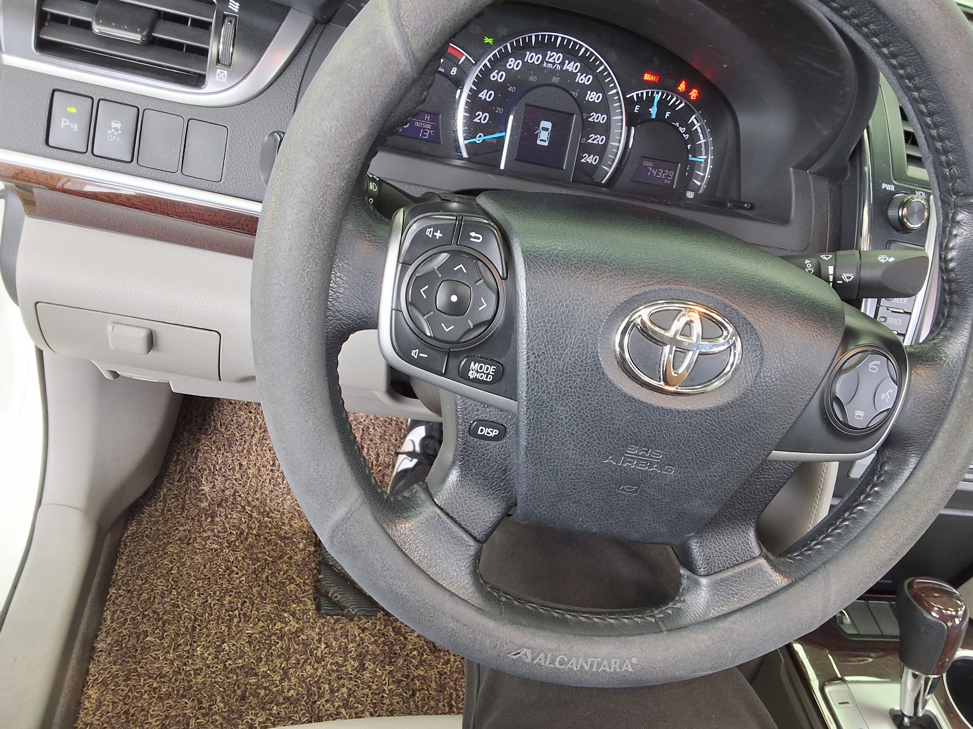 Toyota Camry - 21