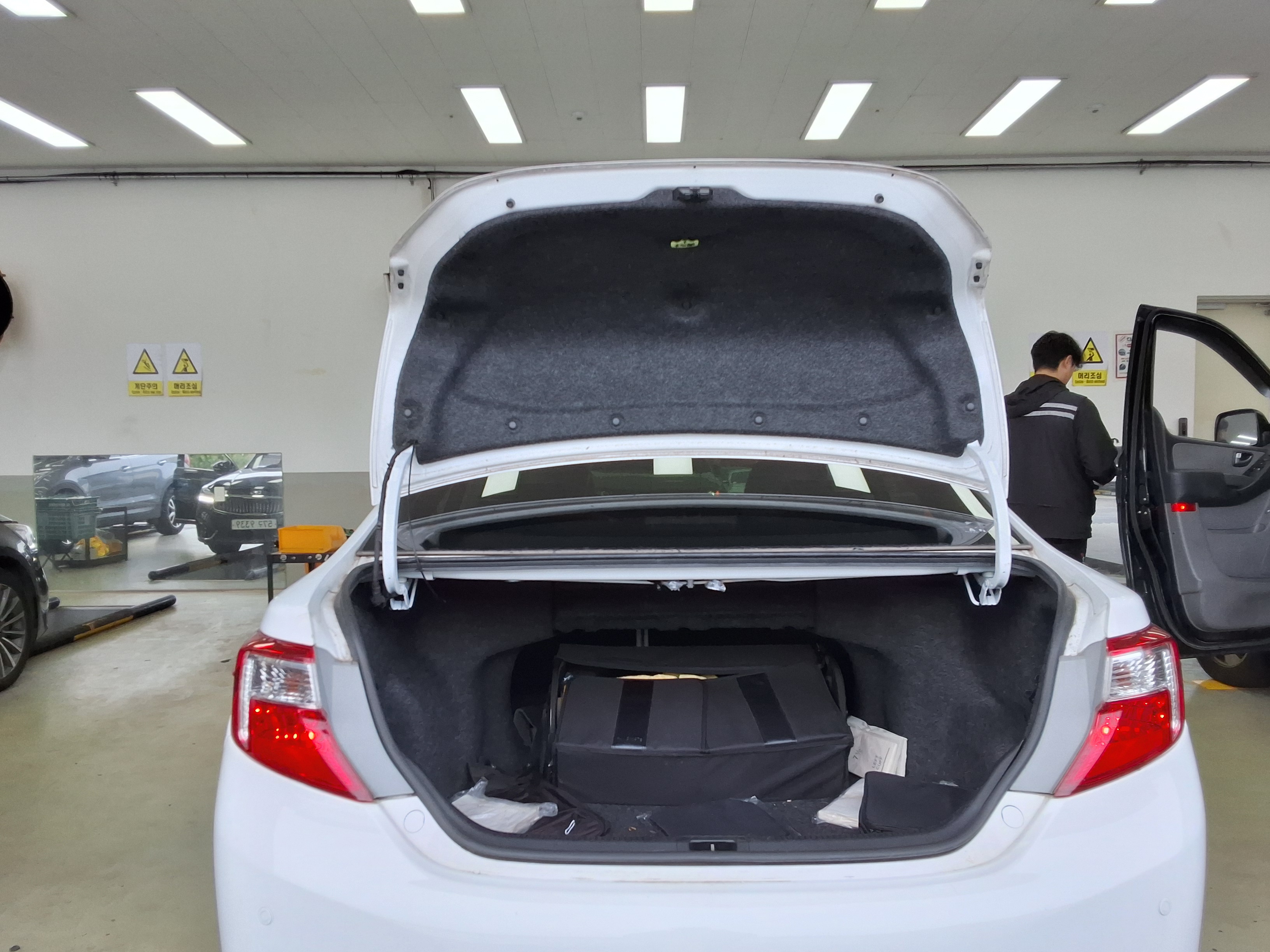 Toyota Camry - 14