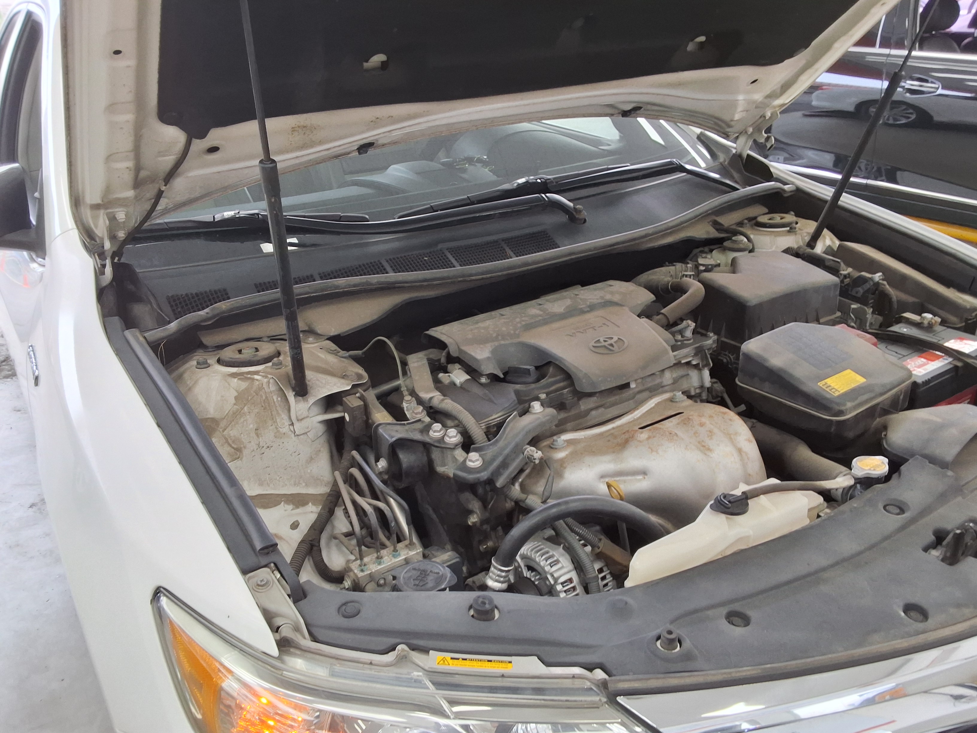 Toyota Camry - 16