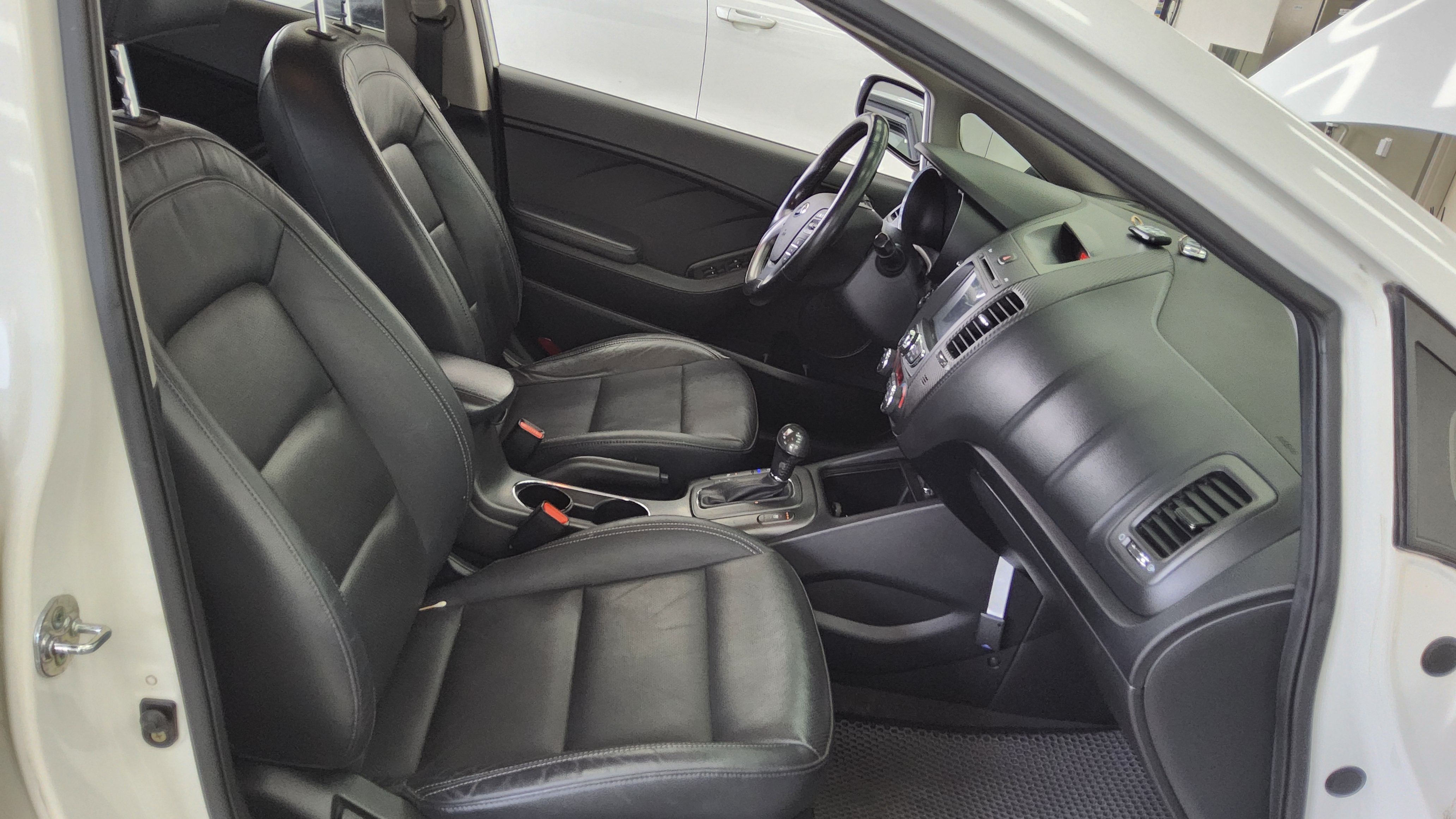 Kia K3 - 13